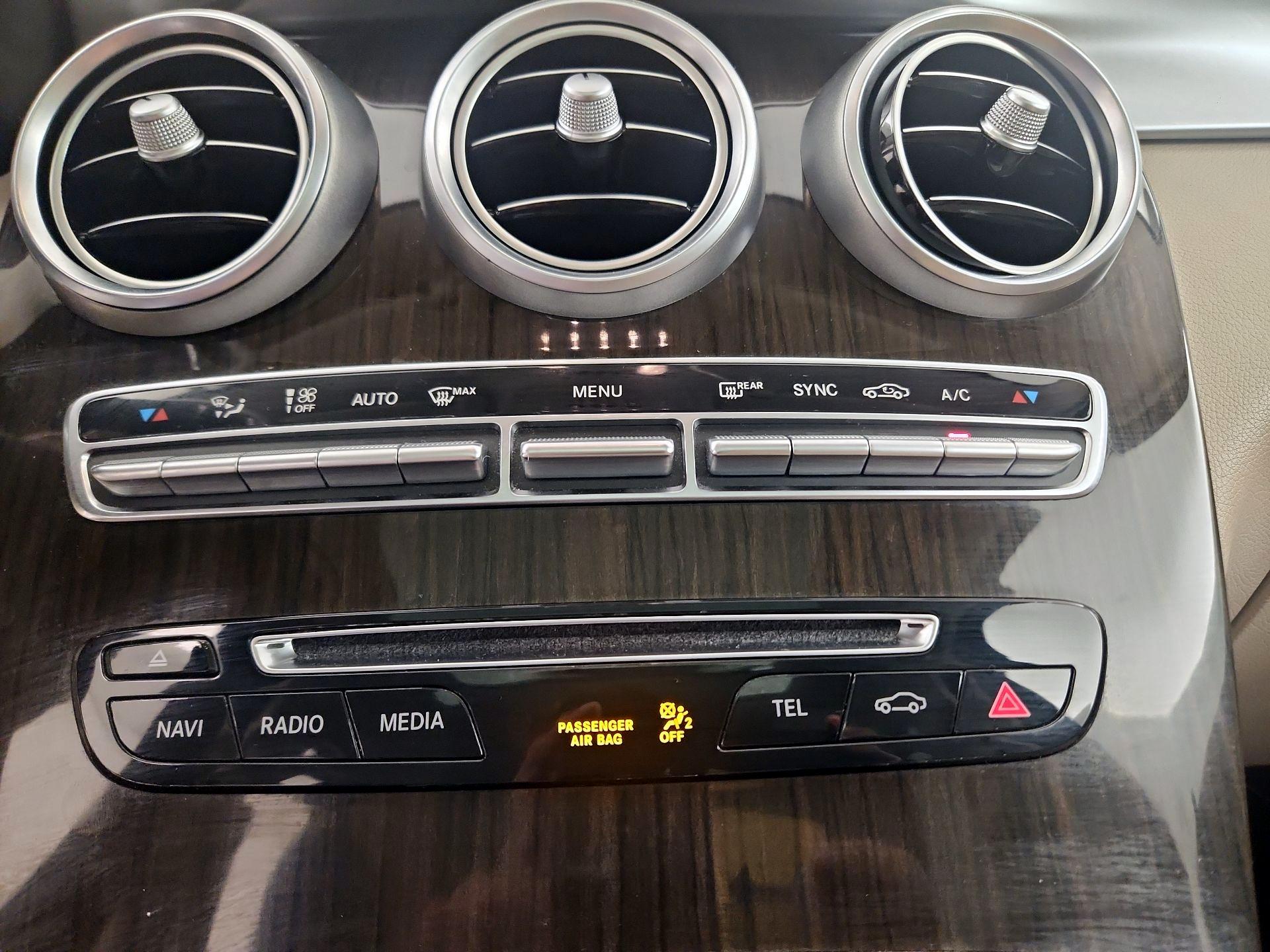 Thumbnail: 2019 Mercedes-Benz GLC - 16