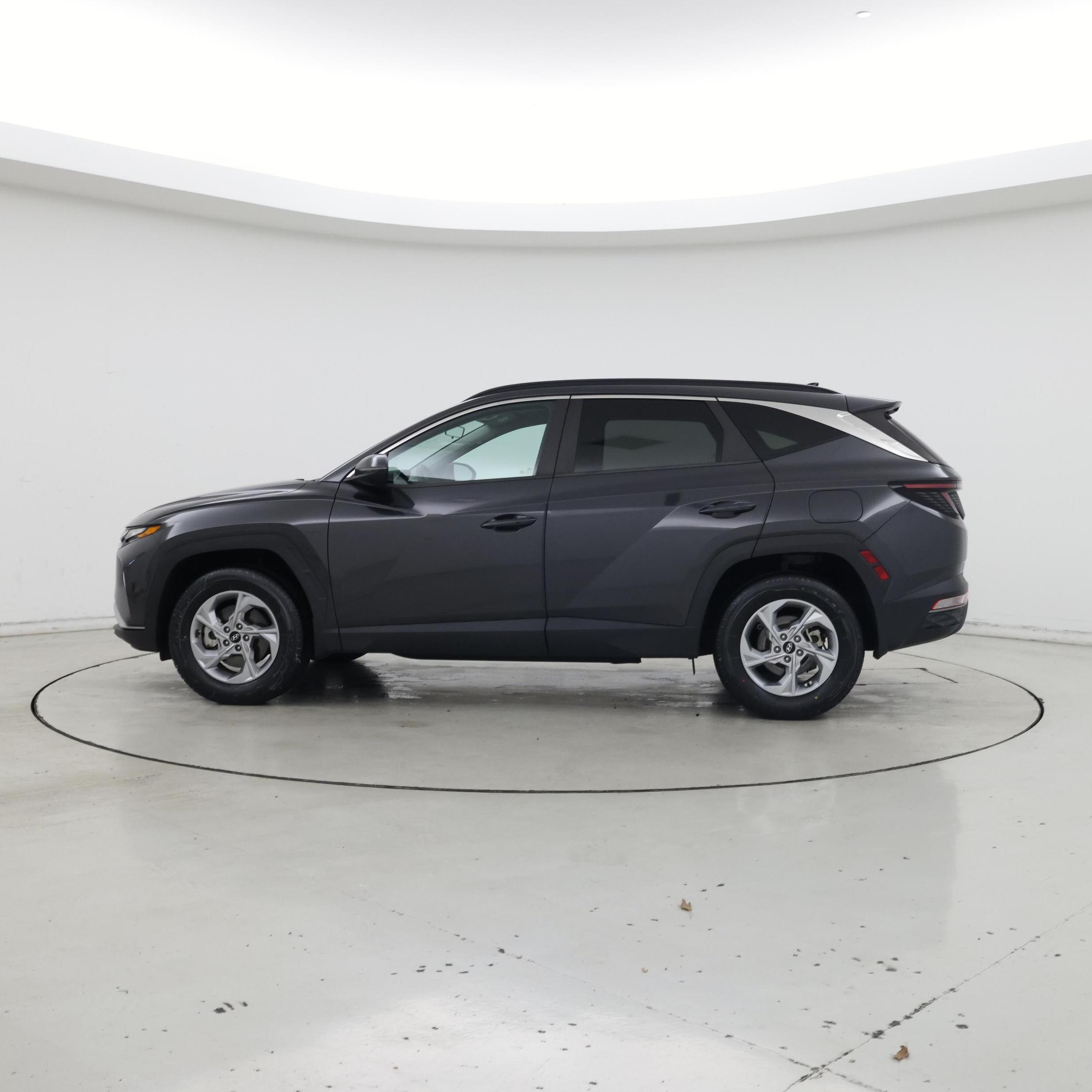 Thumbnail: 2022 Hyundai Tucson - 3