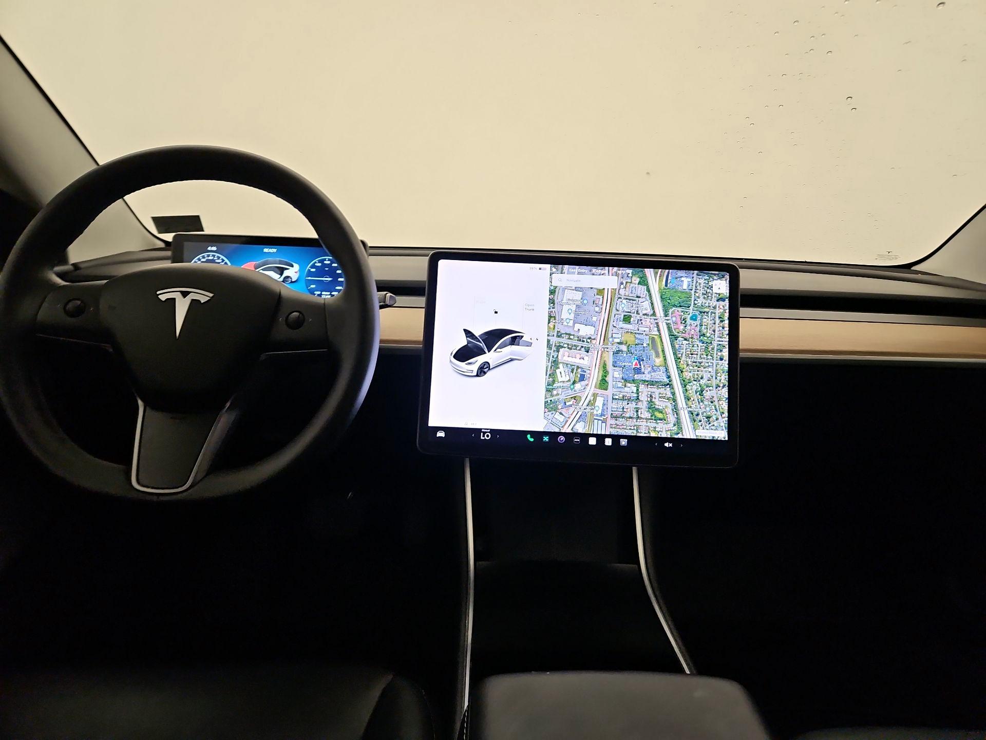 Thumbnail: 2020 Tesla Model 3 - 9