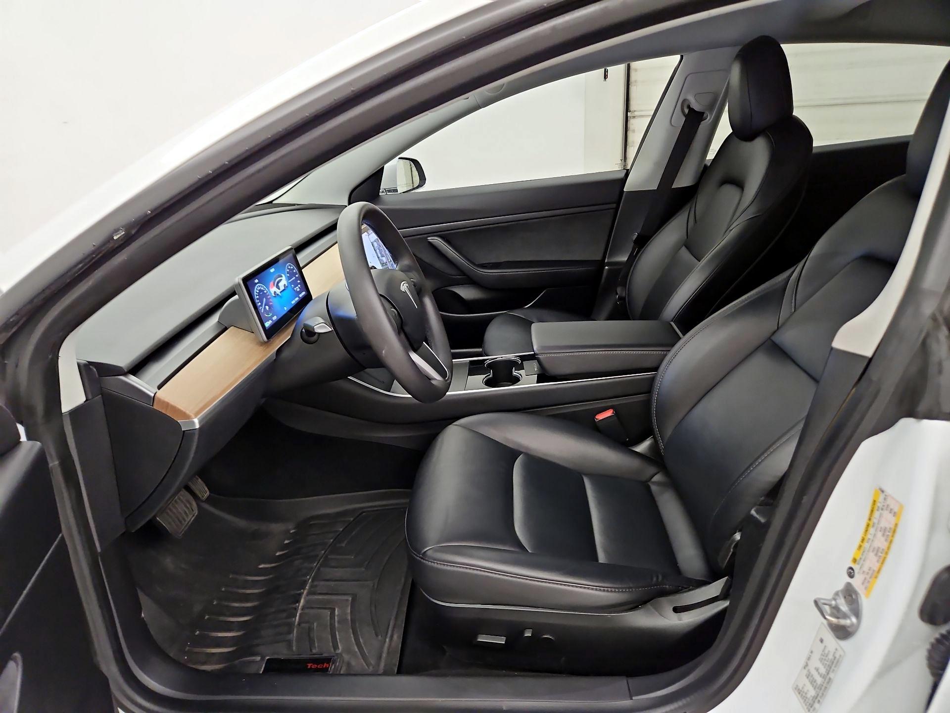 Thumbnail: 2020 Tesla Model 3 - 11