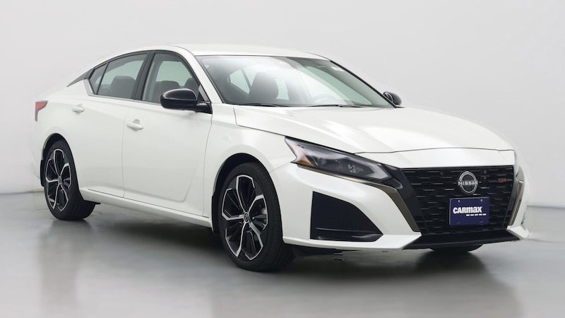 2023 Nissan Altima SR Hero Image