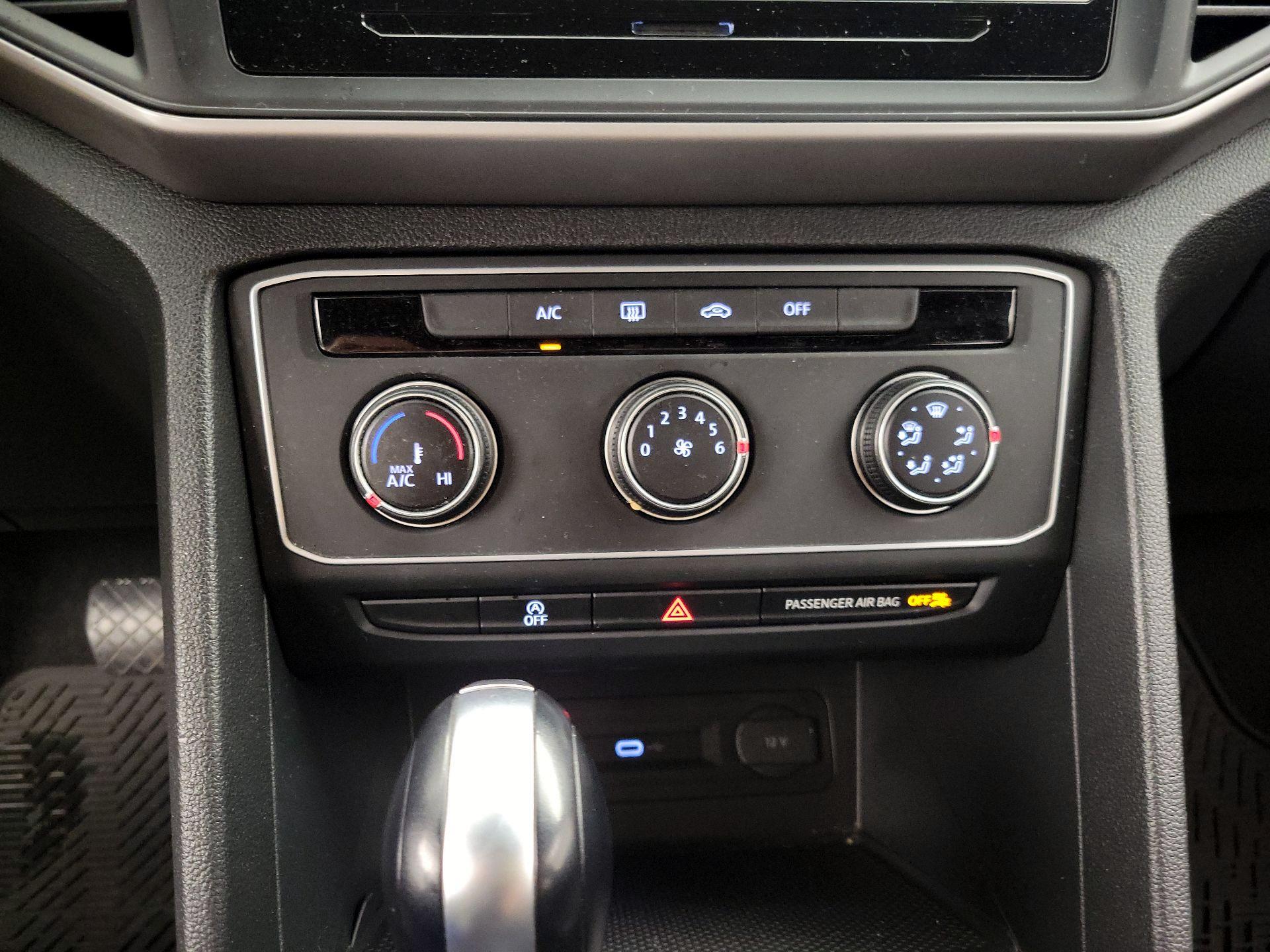 Thumbnail: 2020 Volkswagen Atlas - 16