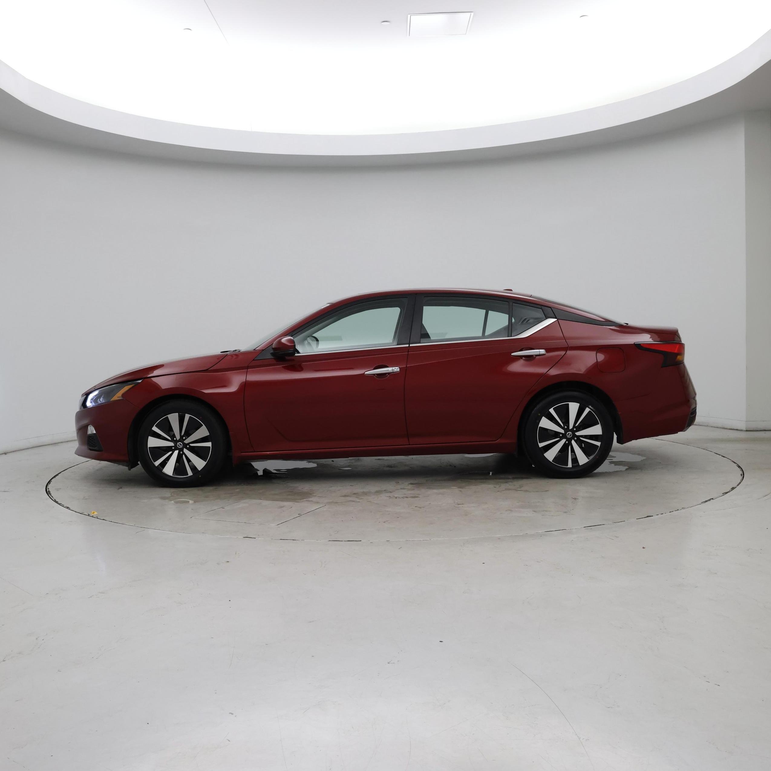 Thumbnail: 2022 Nissan Altima - 3