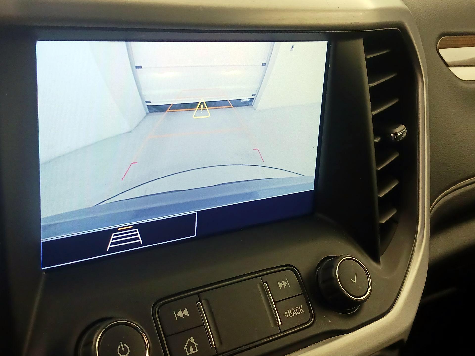 Thumbnail: 2022 GMC Acadia - 14