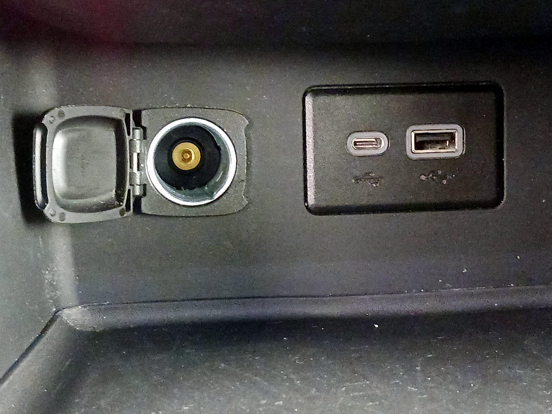 Thumbnail: 2022 GMC Acadia - 18