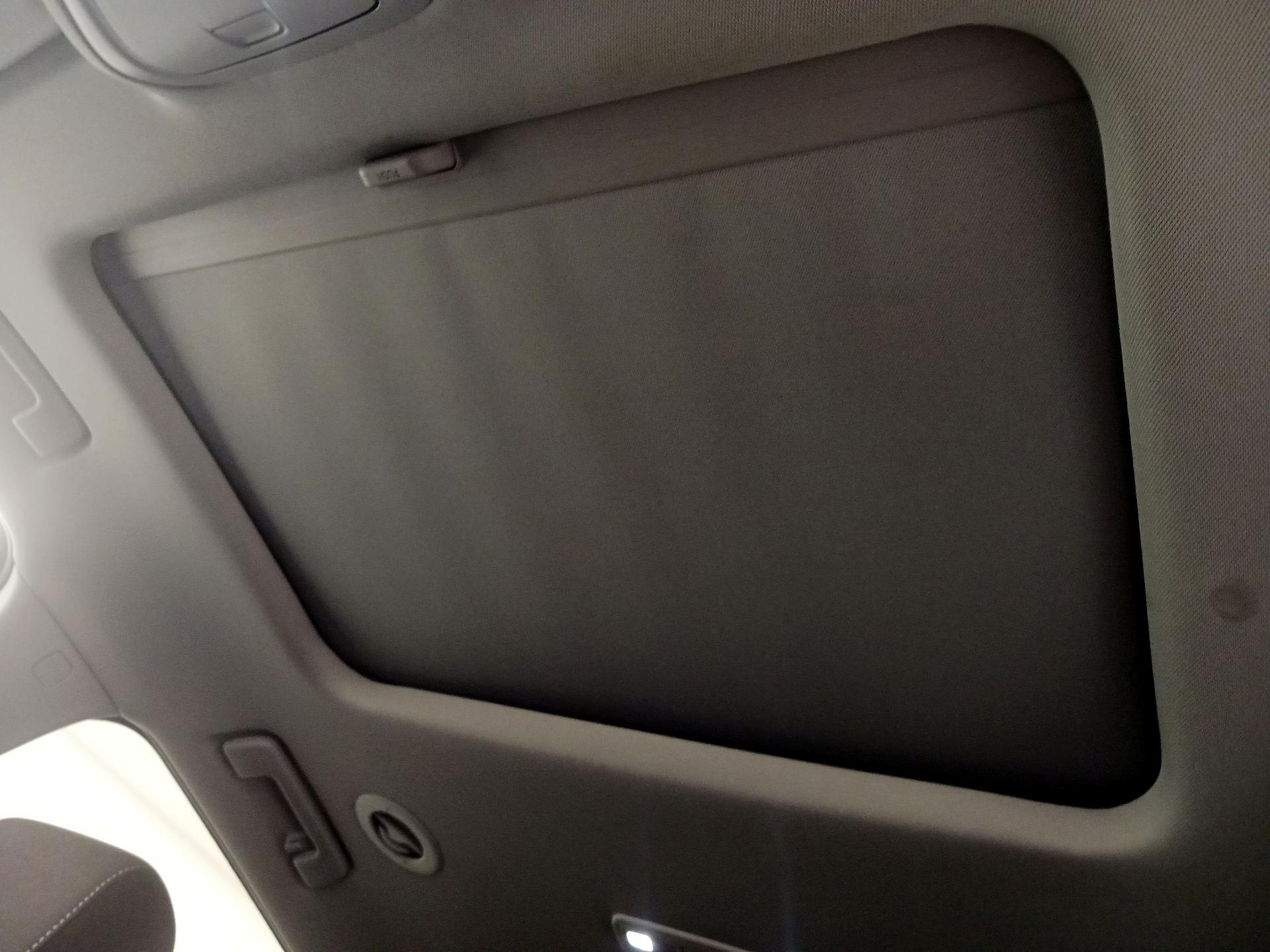 Thumbnail: 2022 GMC Acadia - 19