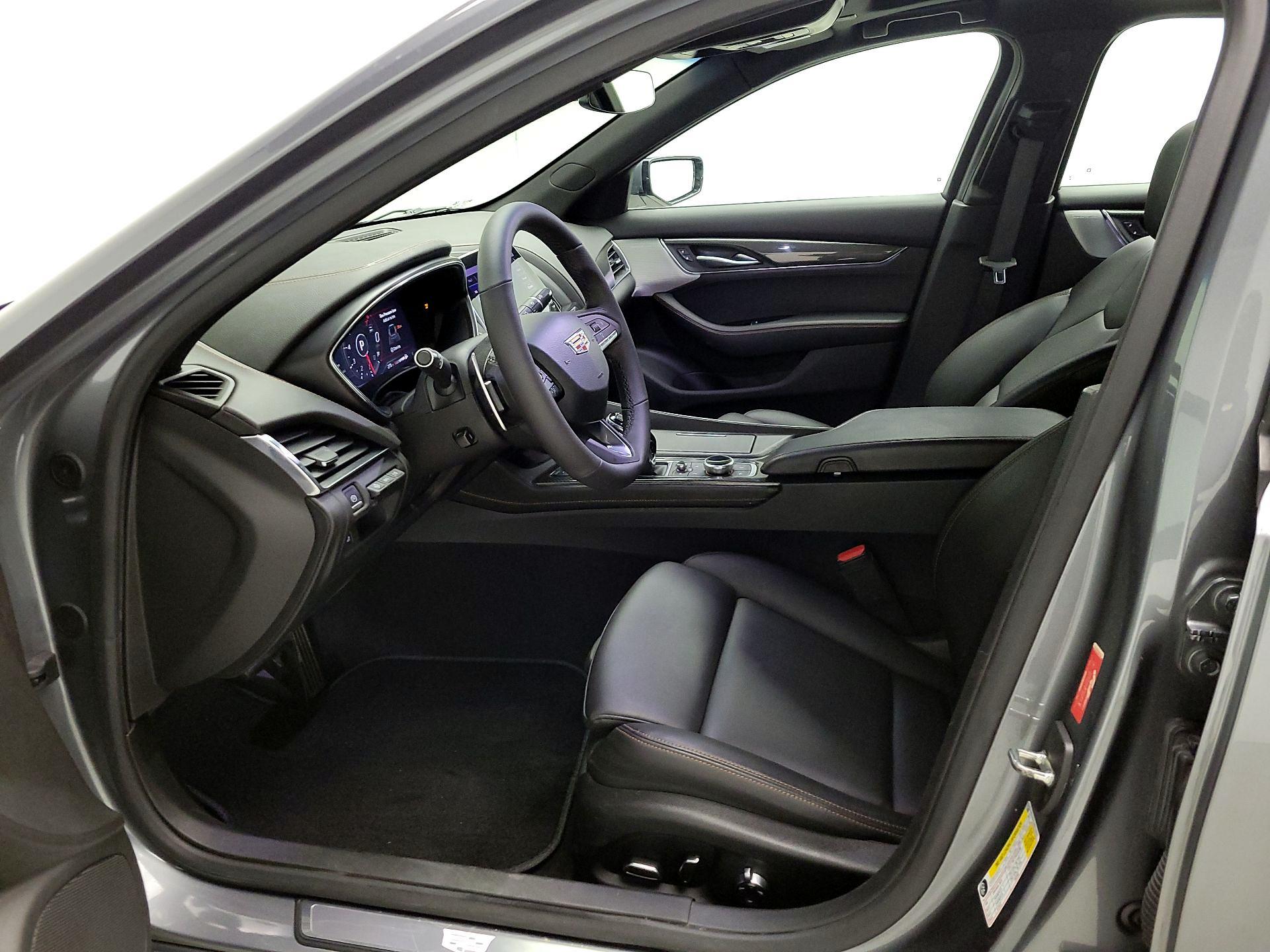 Thumbnail: 2022 Cadillac CT5 - 11