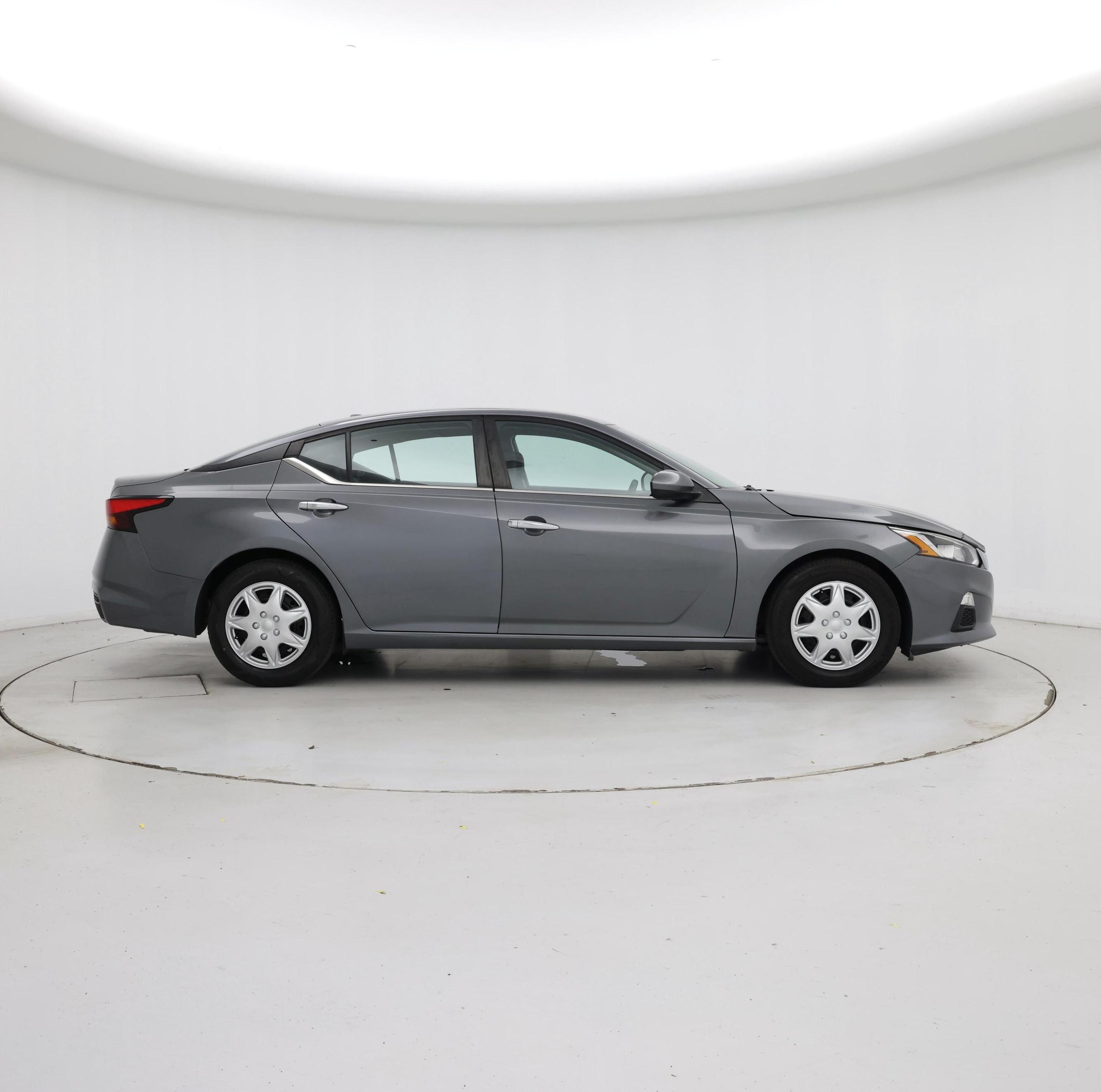 Thumbnail: 2020 Nissan Altima - 7
