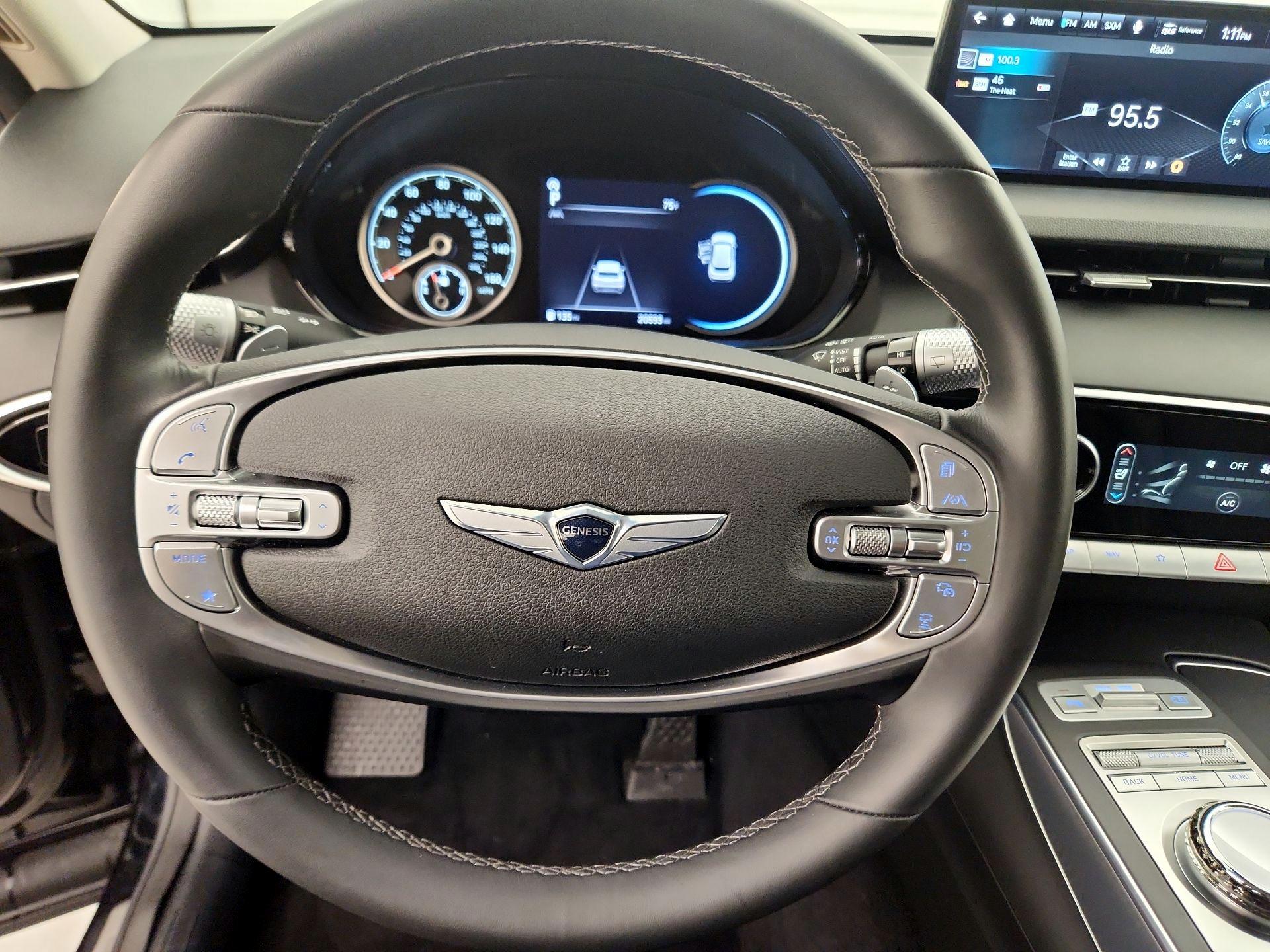Thumbnail: 2022 Genesis GV70 - 10