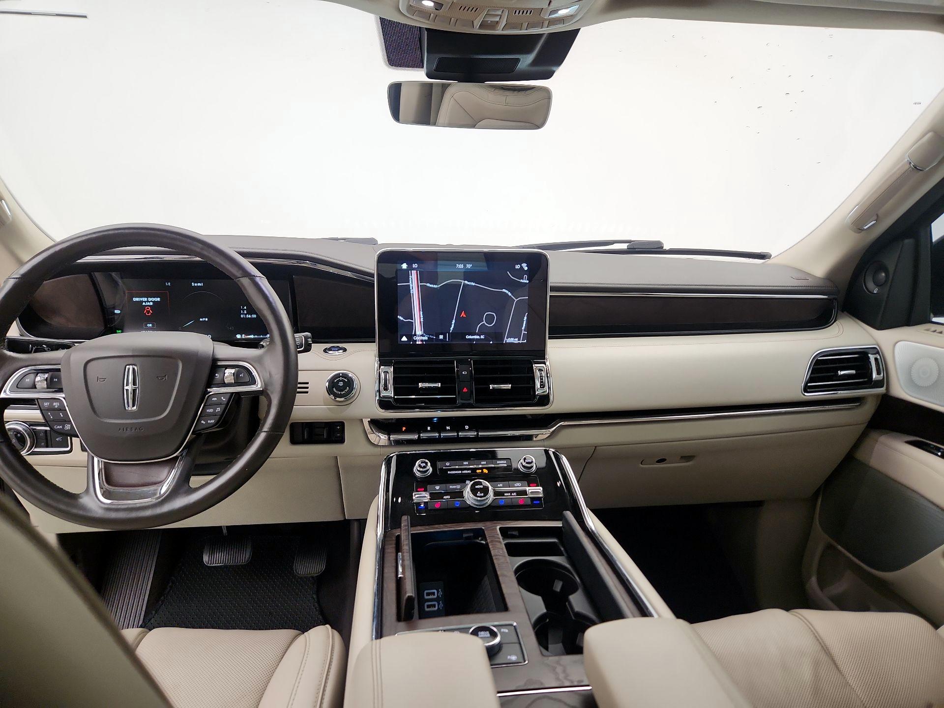 Thumbnail: 2019 Lincoln Navigator L - 9