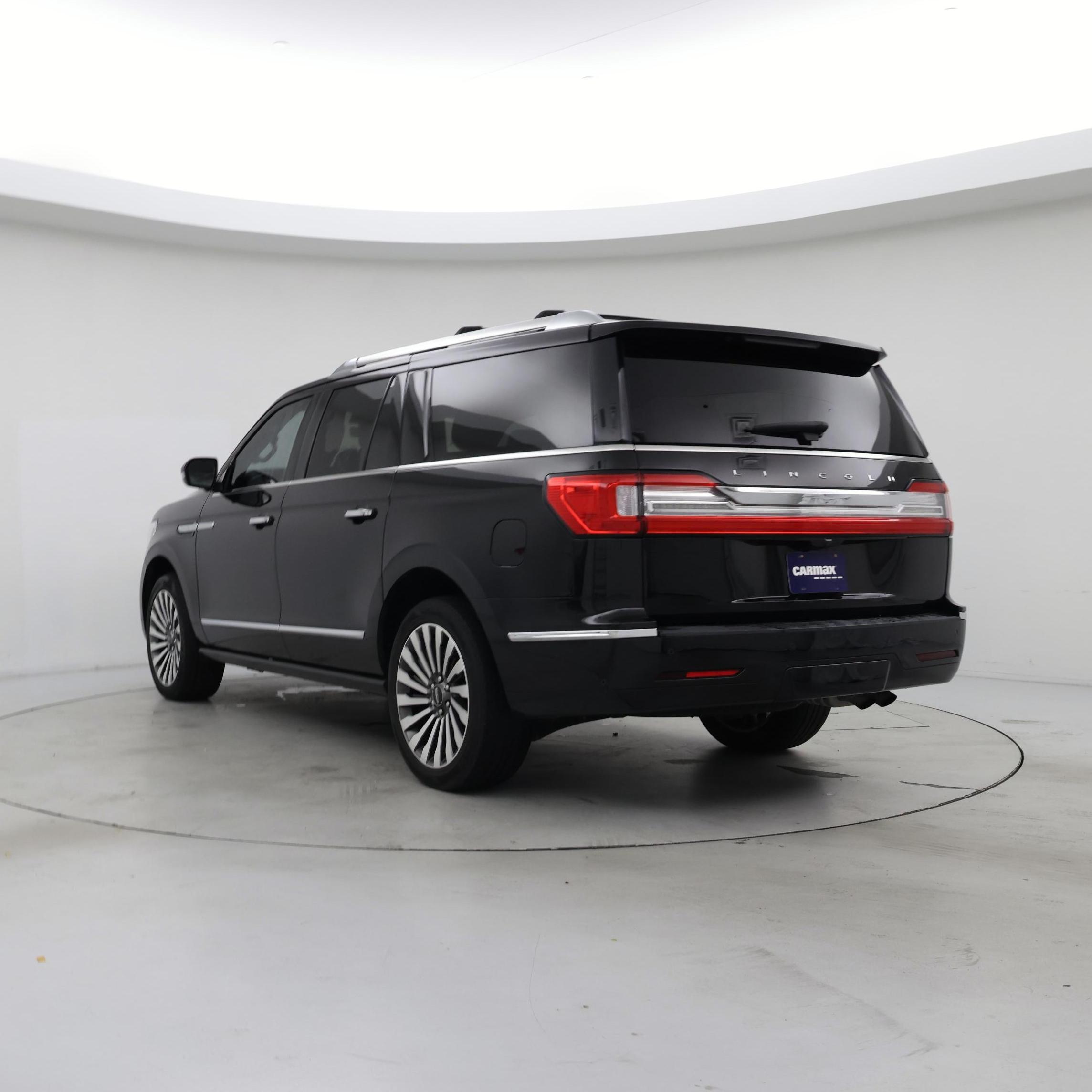 Thumbnail: 2019 Lincoln Navigator L - 2