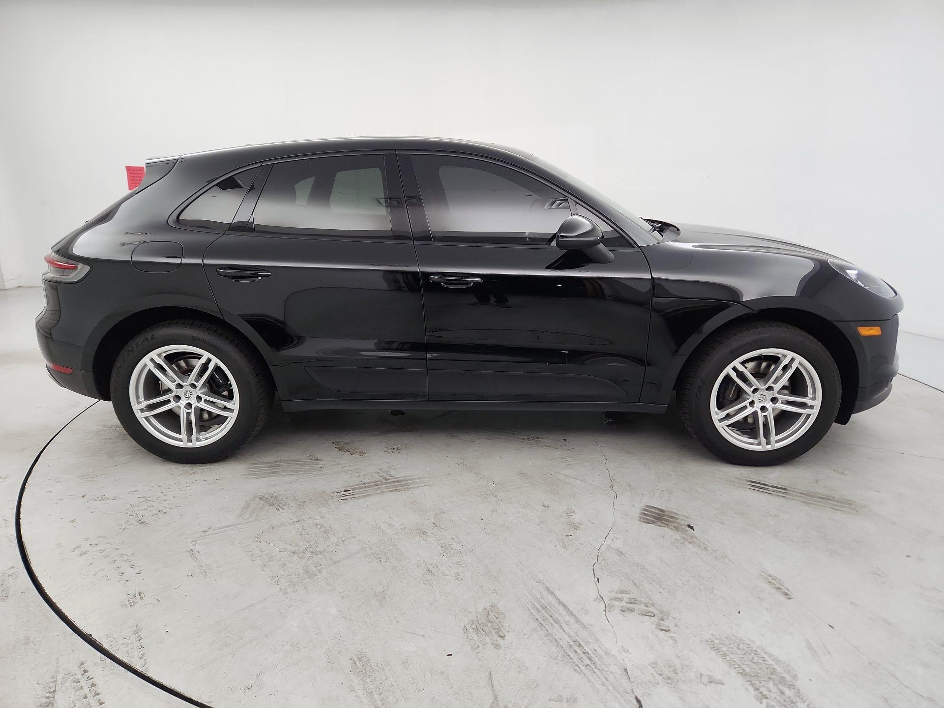 Thumbnail: 2020 Porsche Macan - 4