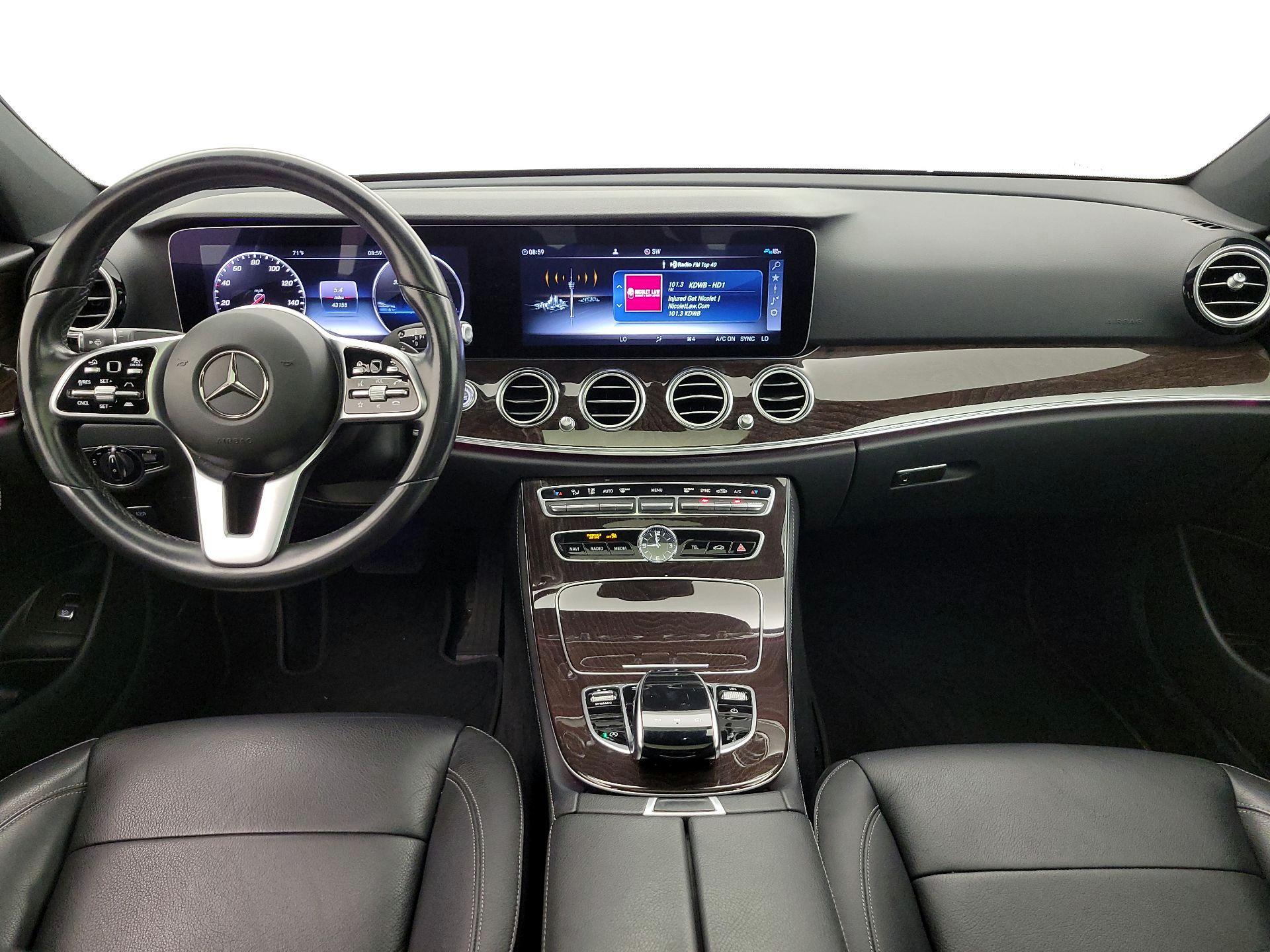 Thumbnail: 2020 Mercedes-Benz E-Class - 9
