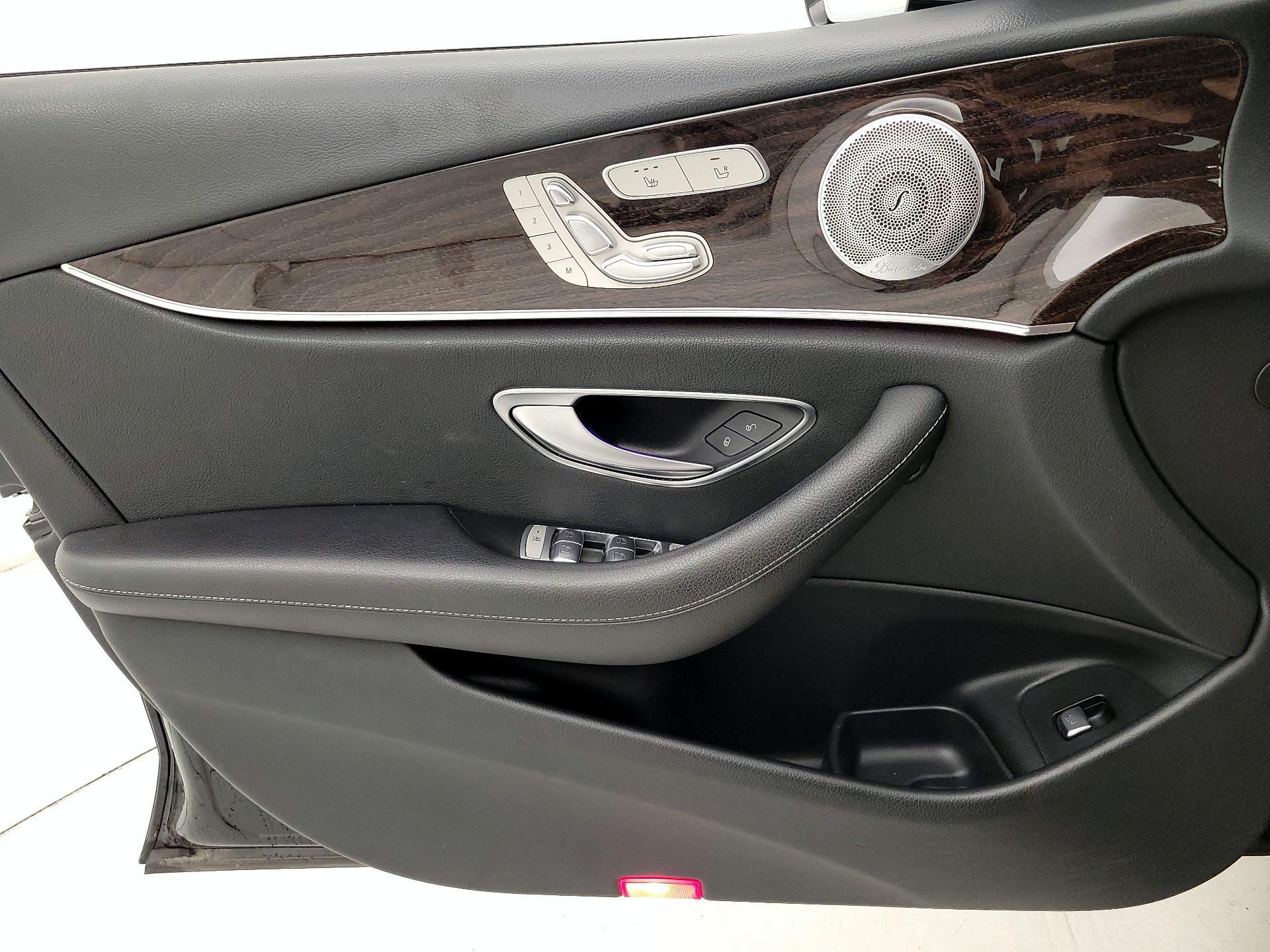 Thumbnail: 2020 Mercedes-Benz E-Class - 12