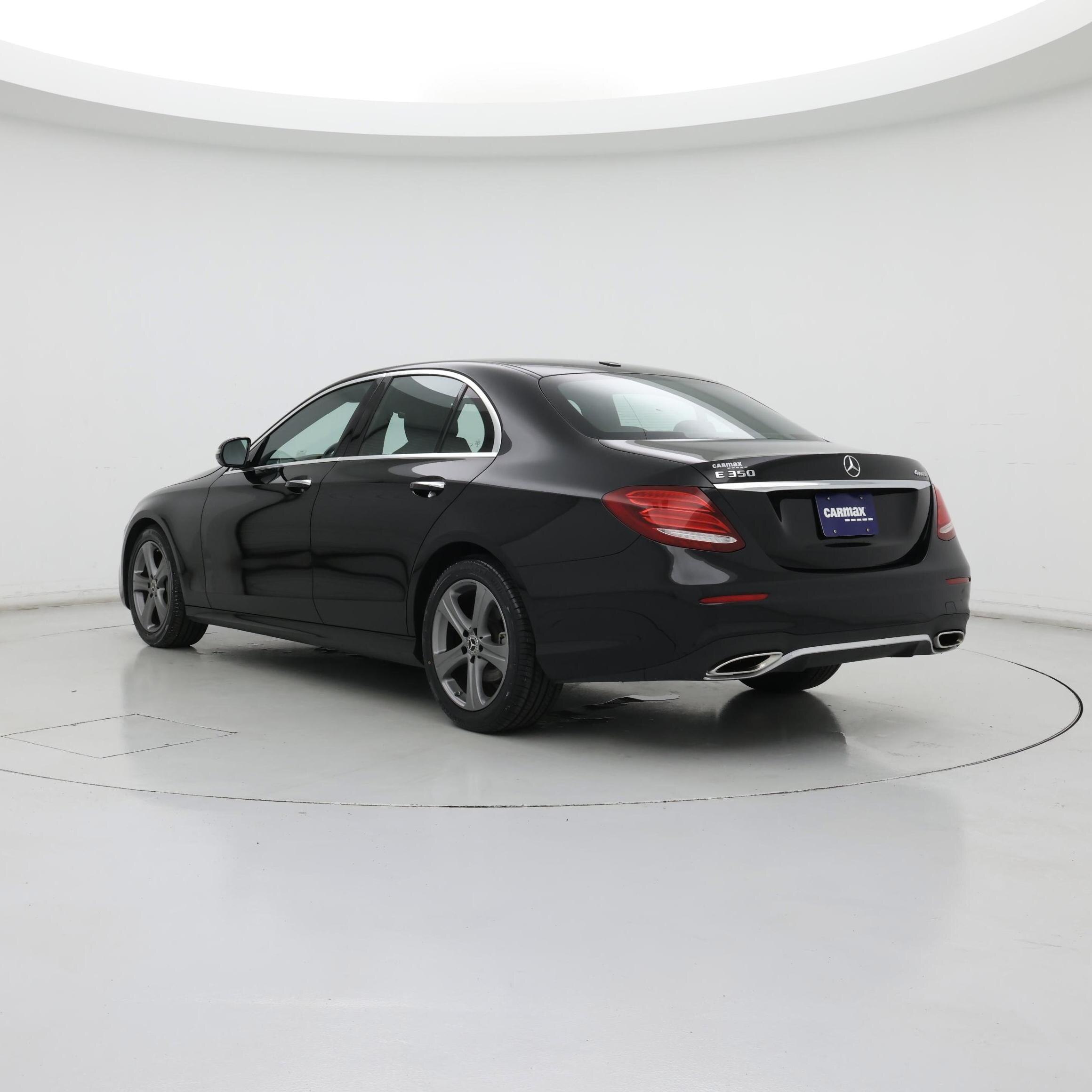 Thumbnail: 2020 Mercedes-Benz E-Class - 2