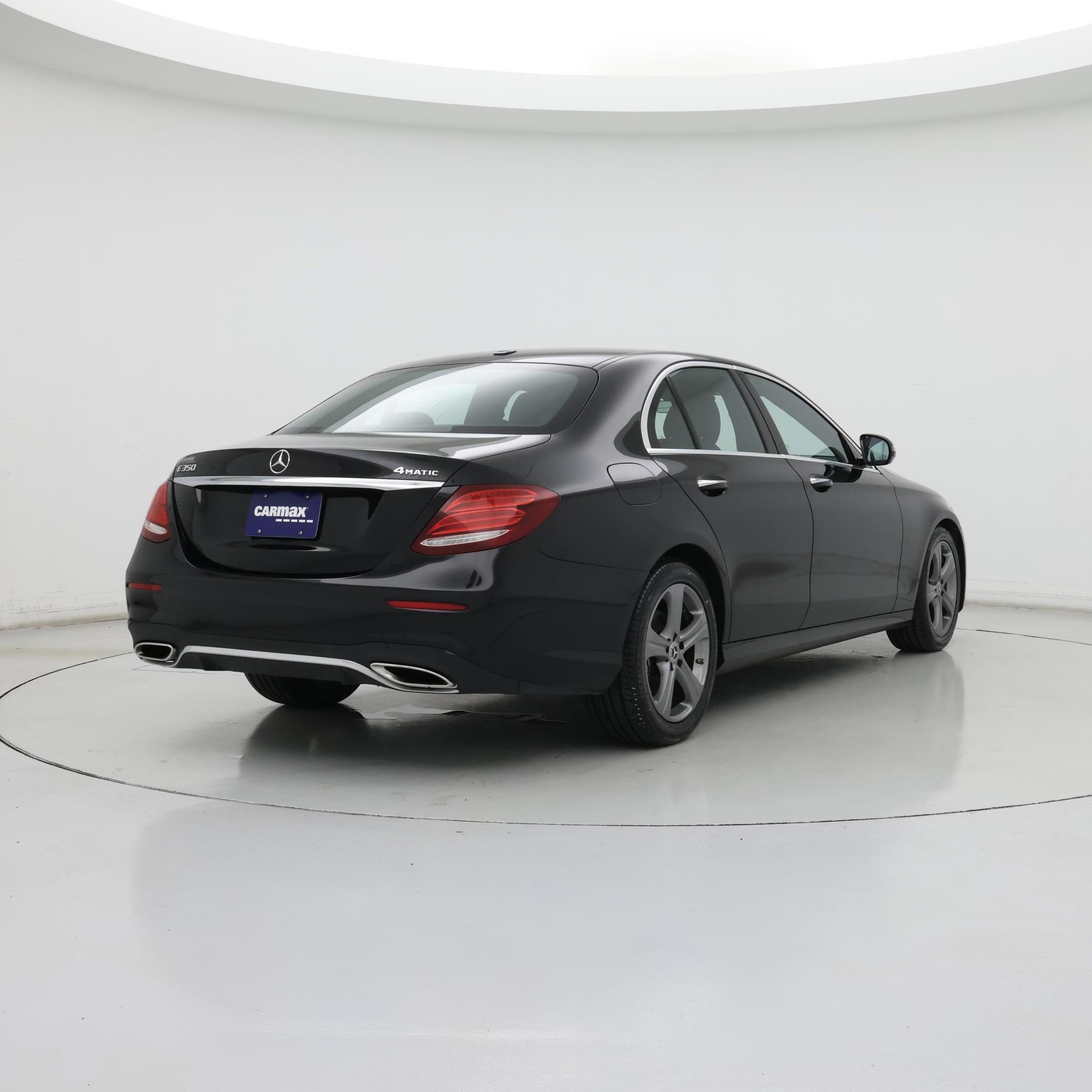 Thumbnail: 2020 Mercedes-Benz E-Class - 8