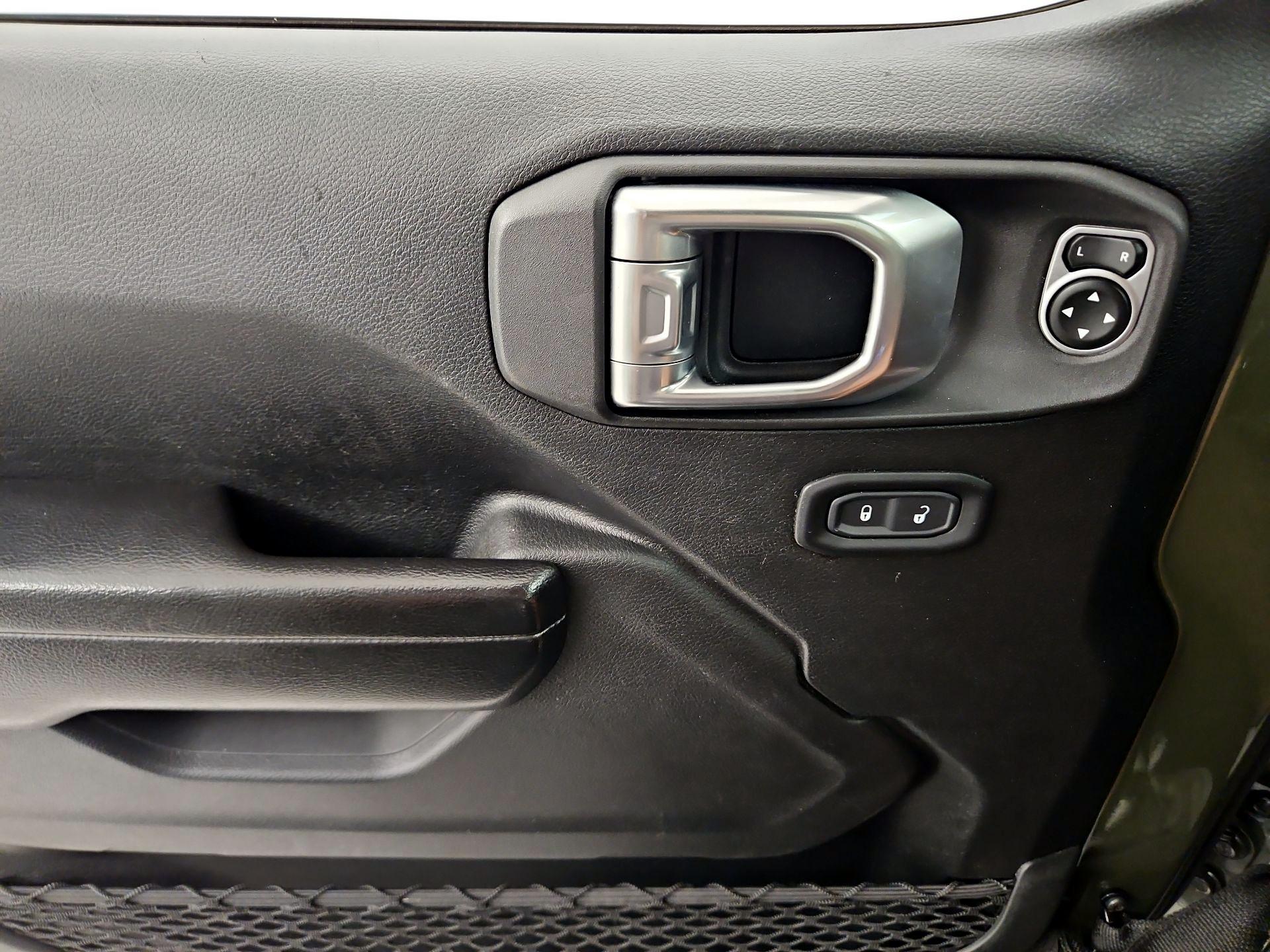Thumbnail: 2020 Jeep Wrangler - 12
