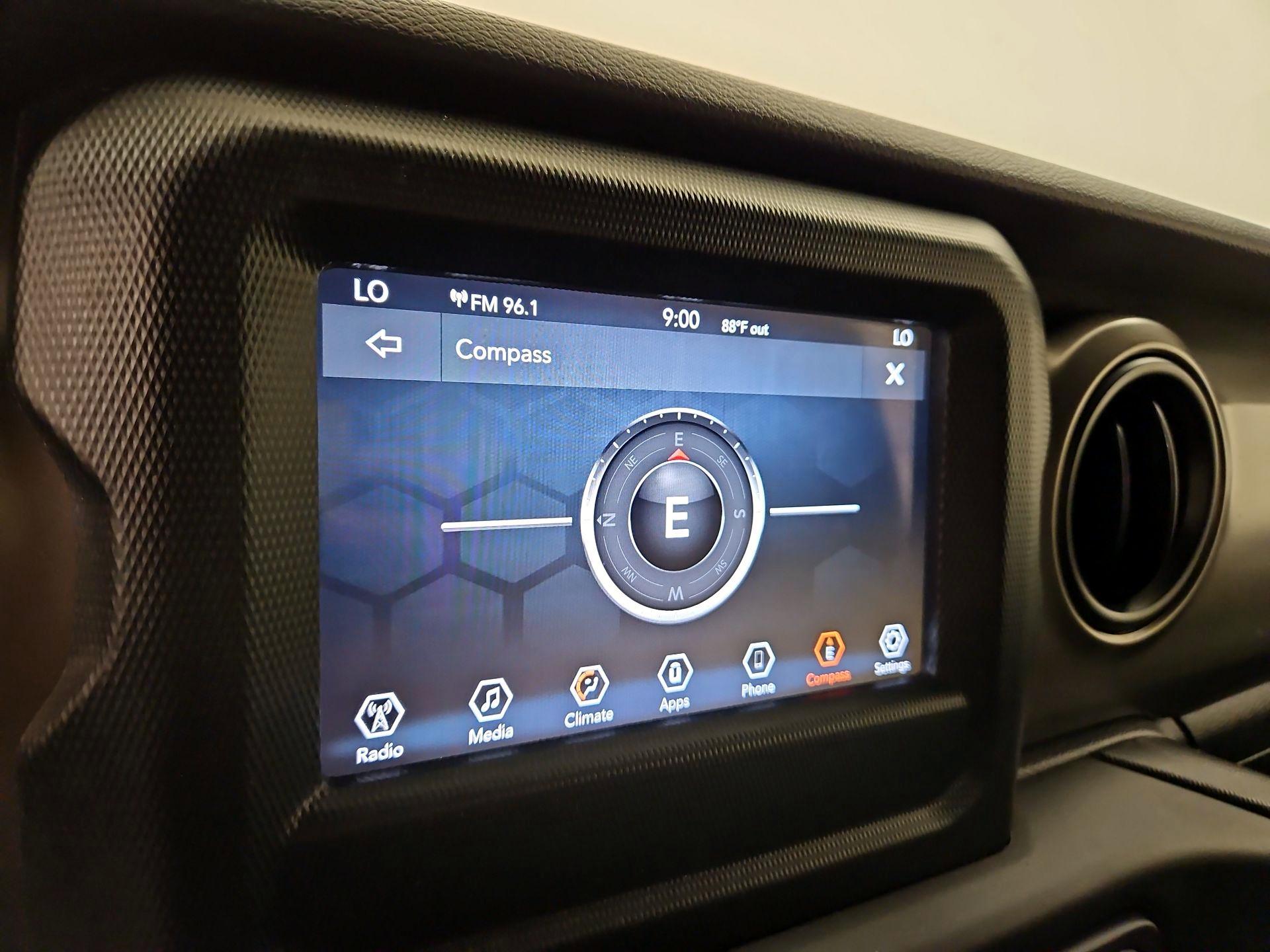 Thumbnail: 2020 Jeep Wrangler - 14
