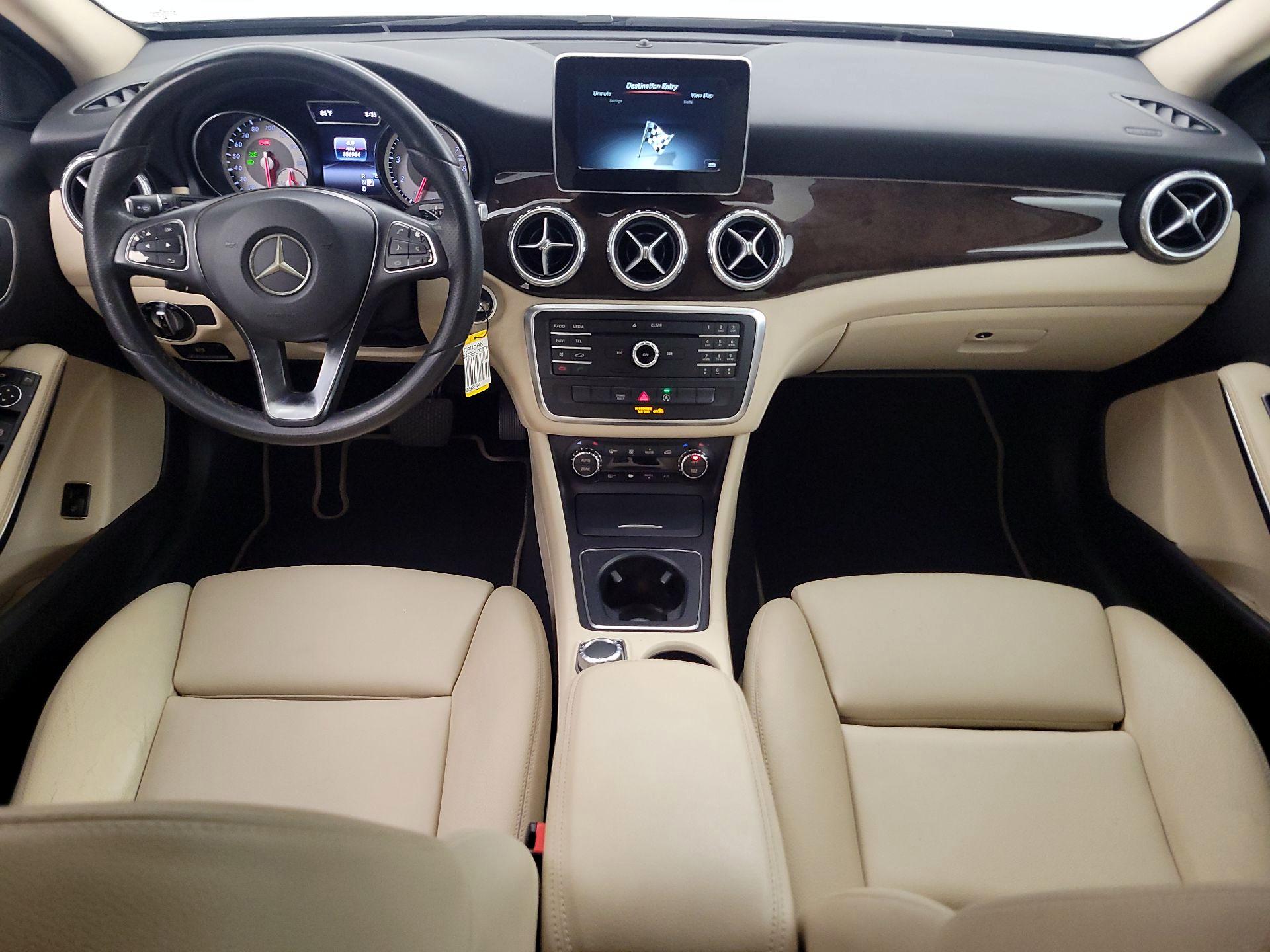 Thumbnail: 2017 Mercedes-Benz GLA - 9