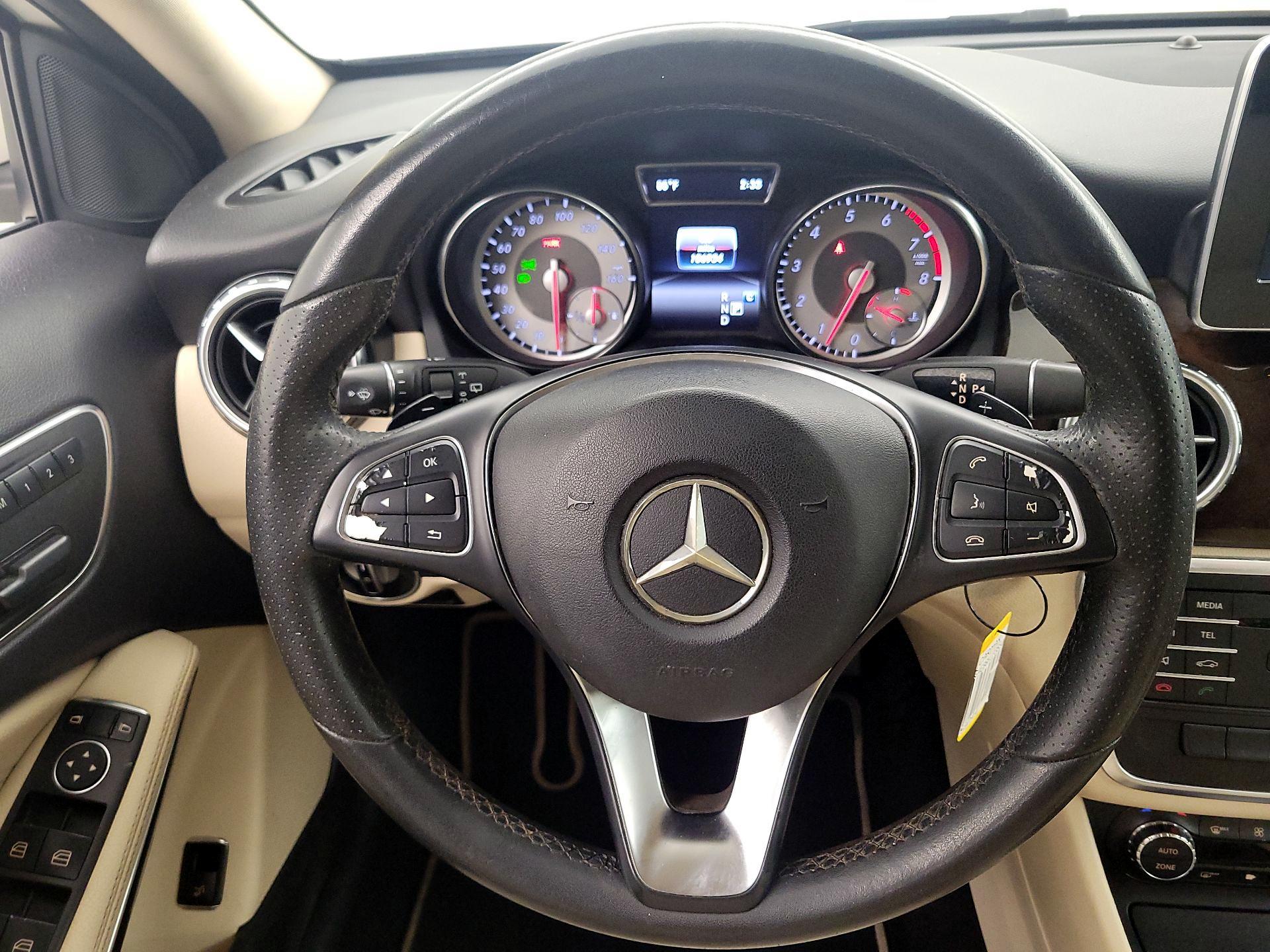 Thumbnail: 2017 Mercedes-Benz GLA - 10