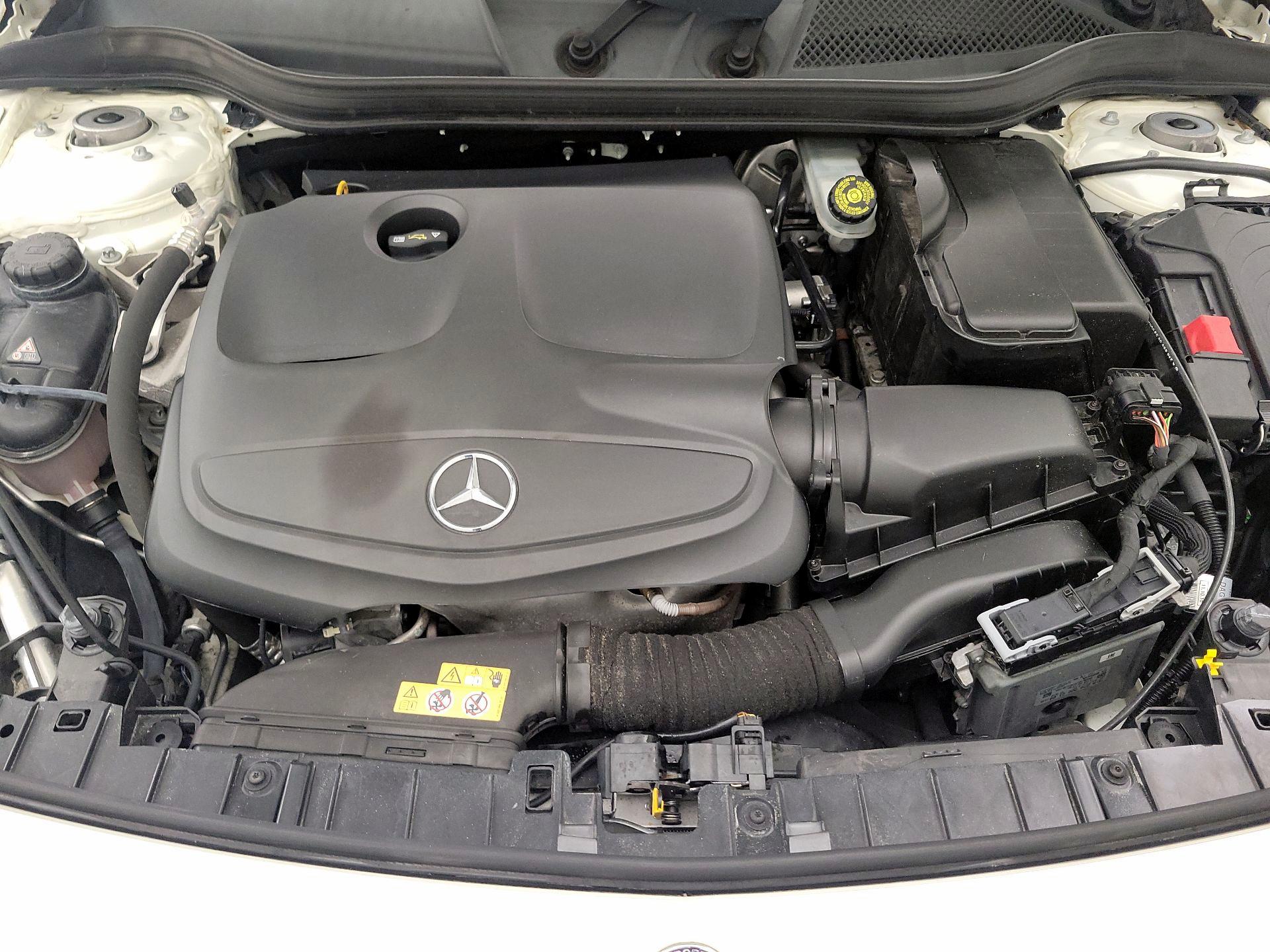 Thumbnail: 2017 Mercedes-Benz GLA - 20