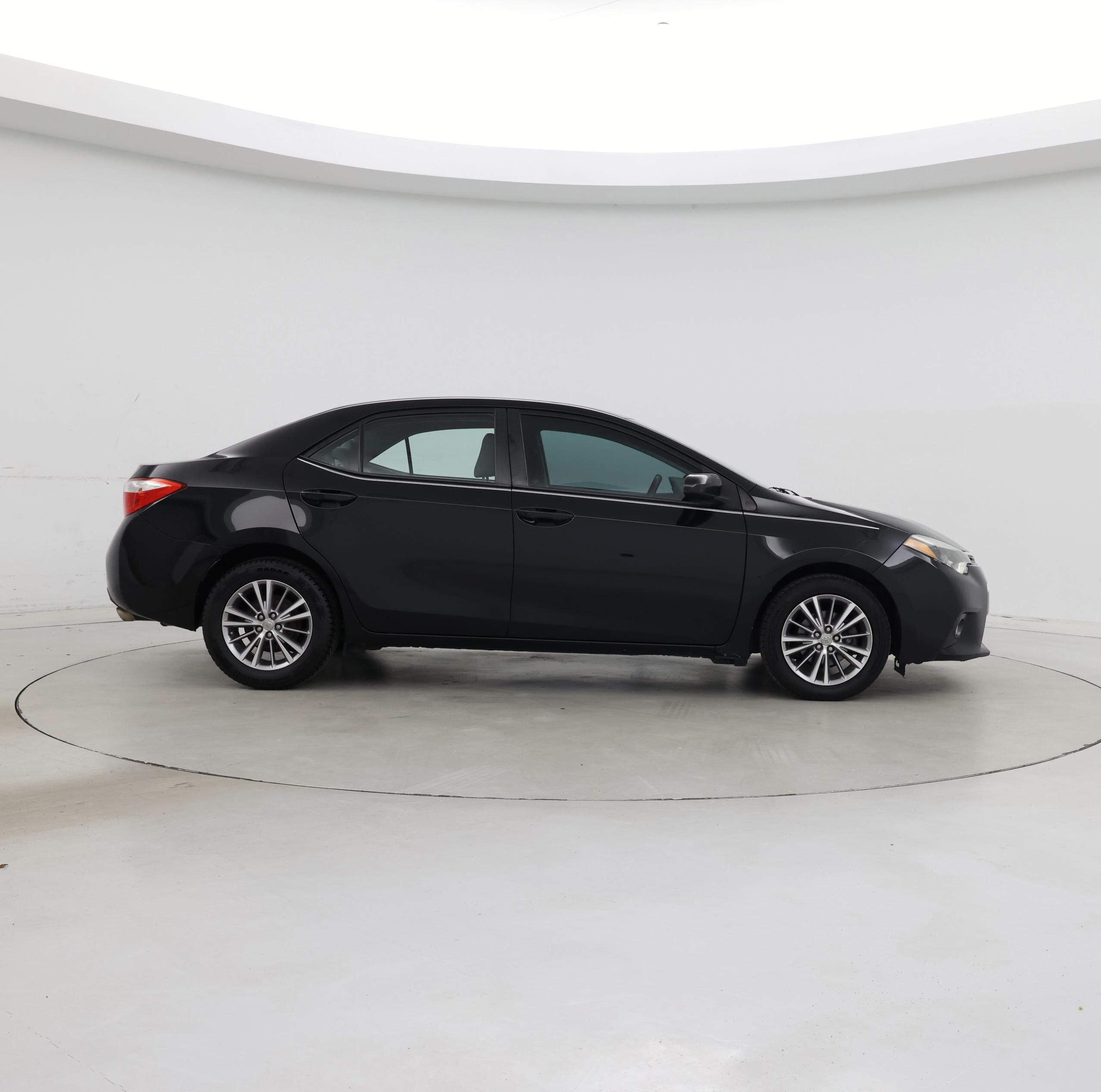 Thumbnail: 2015 Toyota Corolla - 7