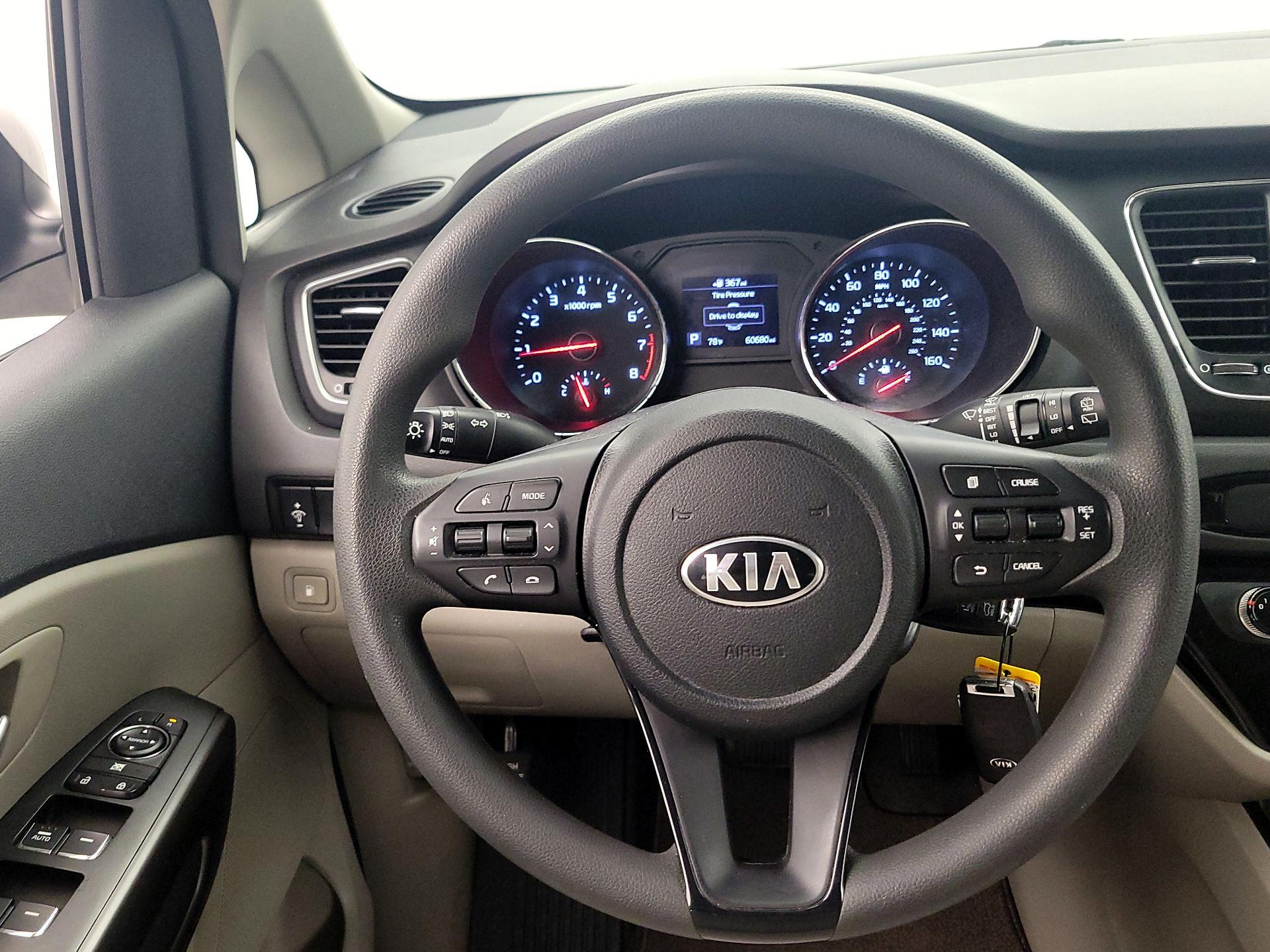 Thumbnail: 2021 Kia Sedona - 10