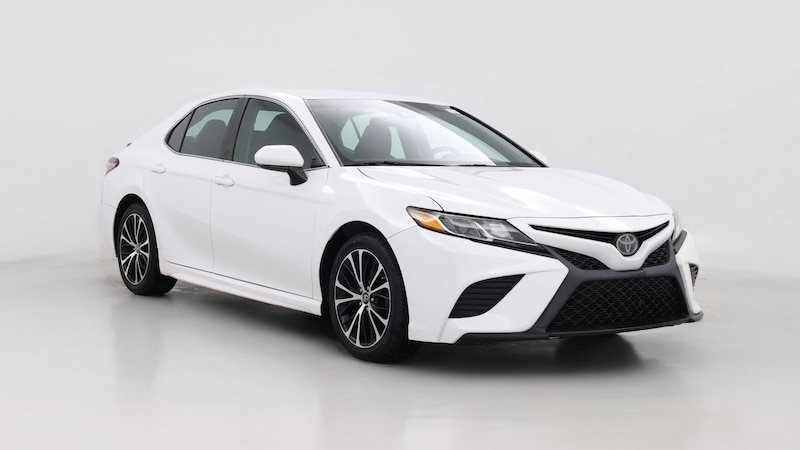 2018 Toyota Camry SE Hero Image