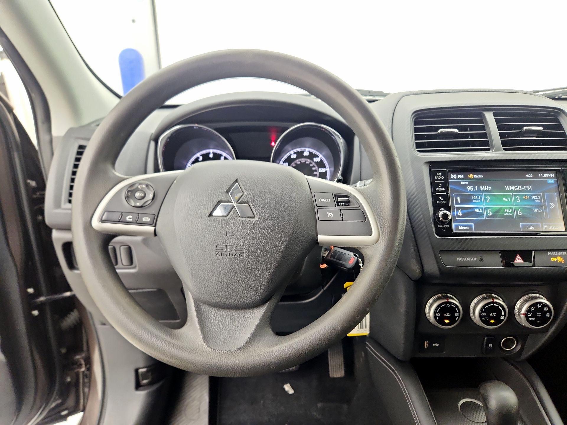 Thumbnail: 2020 Mitsubishi Outlander Sport - 10
