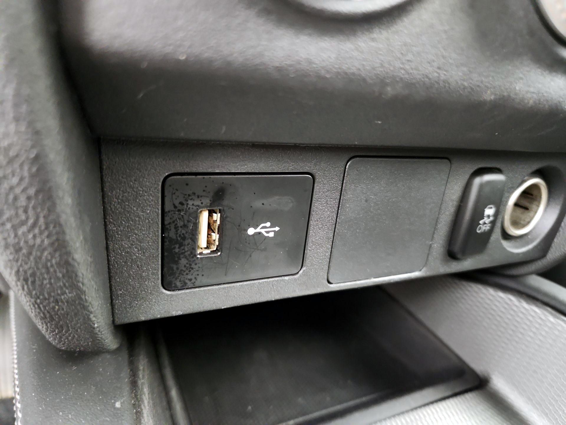 Thumbnail: 2020 Mitsubishi Outlander Sport - 18