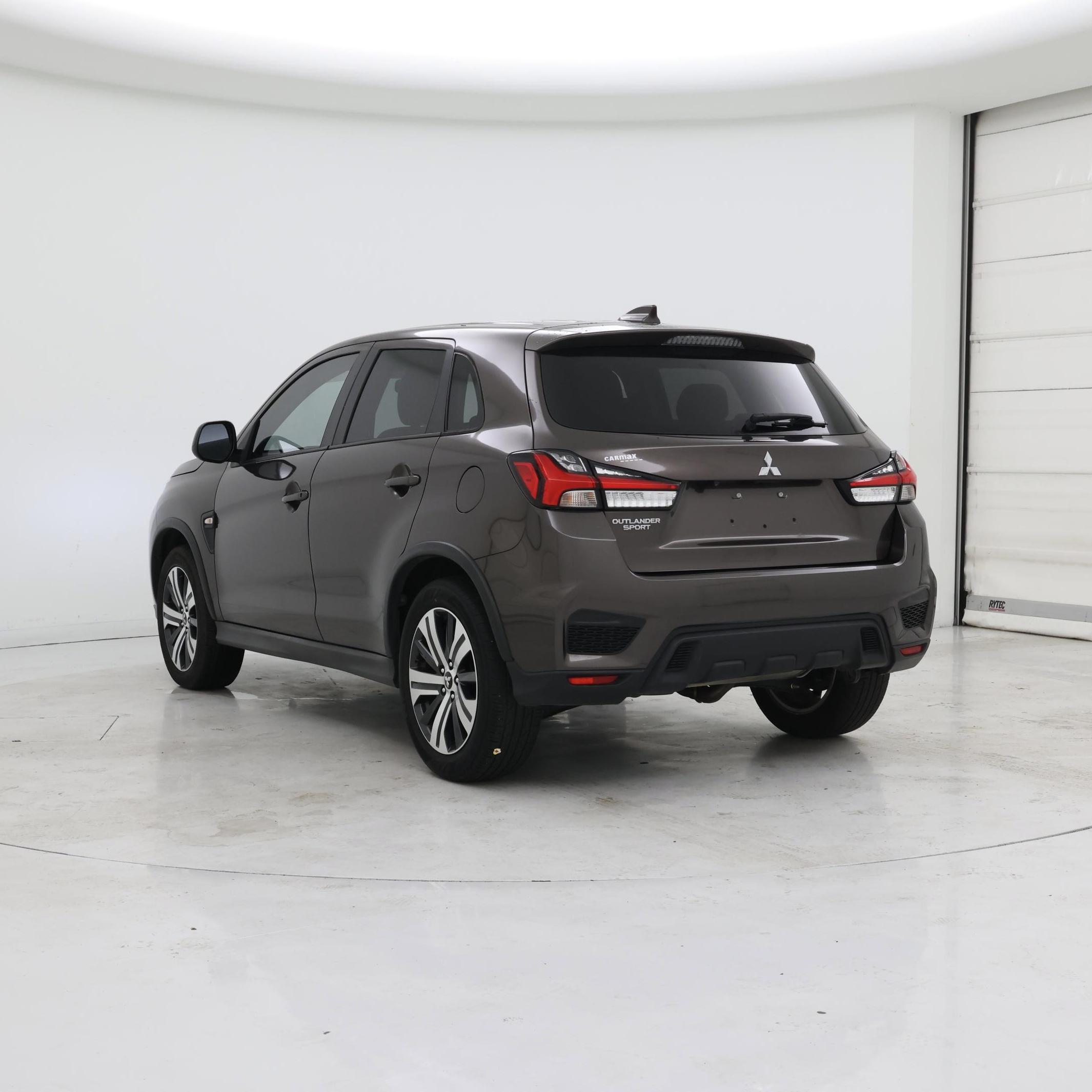 Thumbnail: 2020 Mitsubishi Outlander Sport - 2