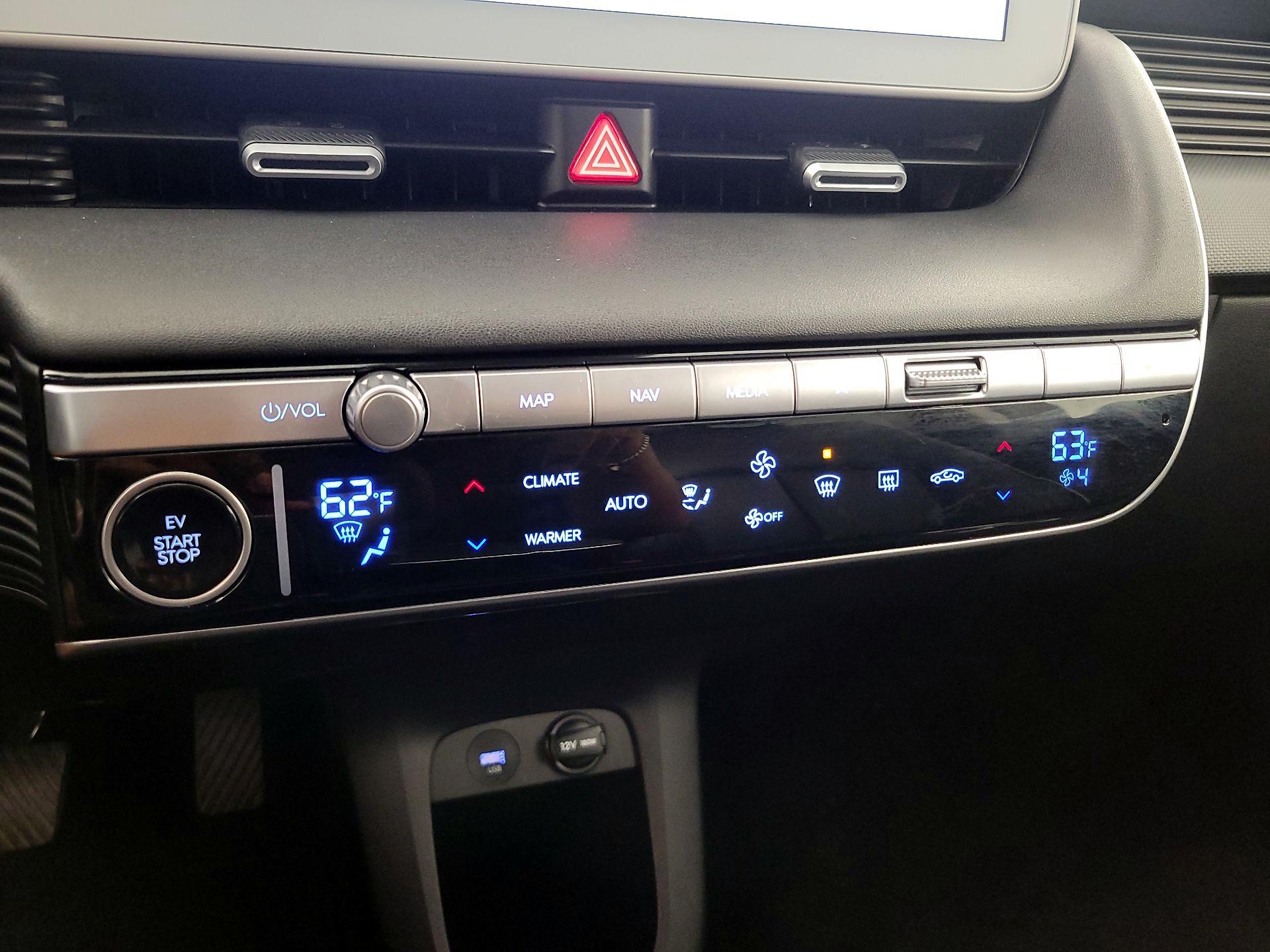 Thumbnail: 2023 Hyundai Ioniq 5 - 17