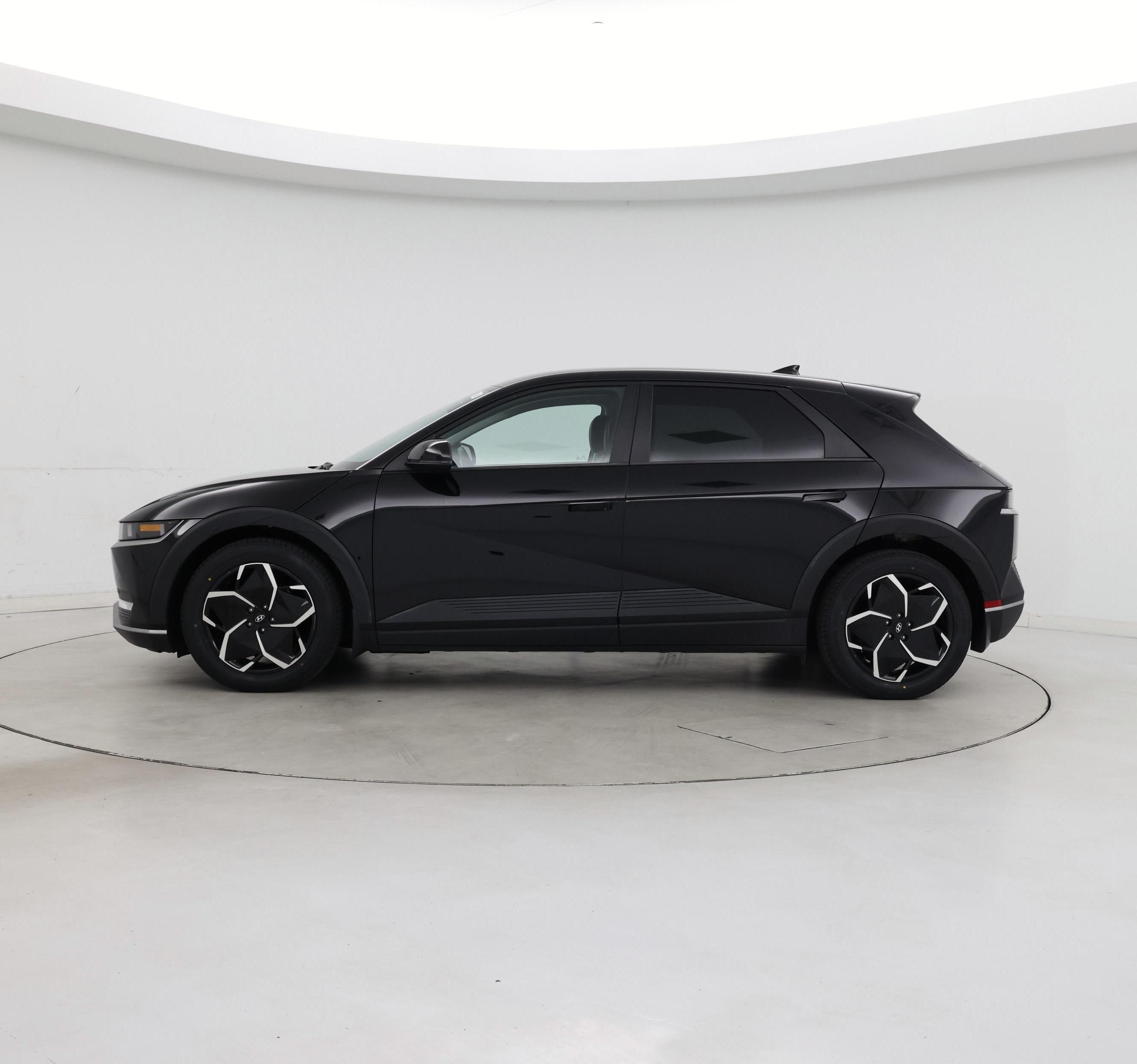 Thumbnail: 2023 Hyundai Ioniq 5 - 3