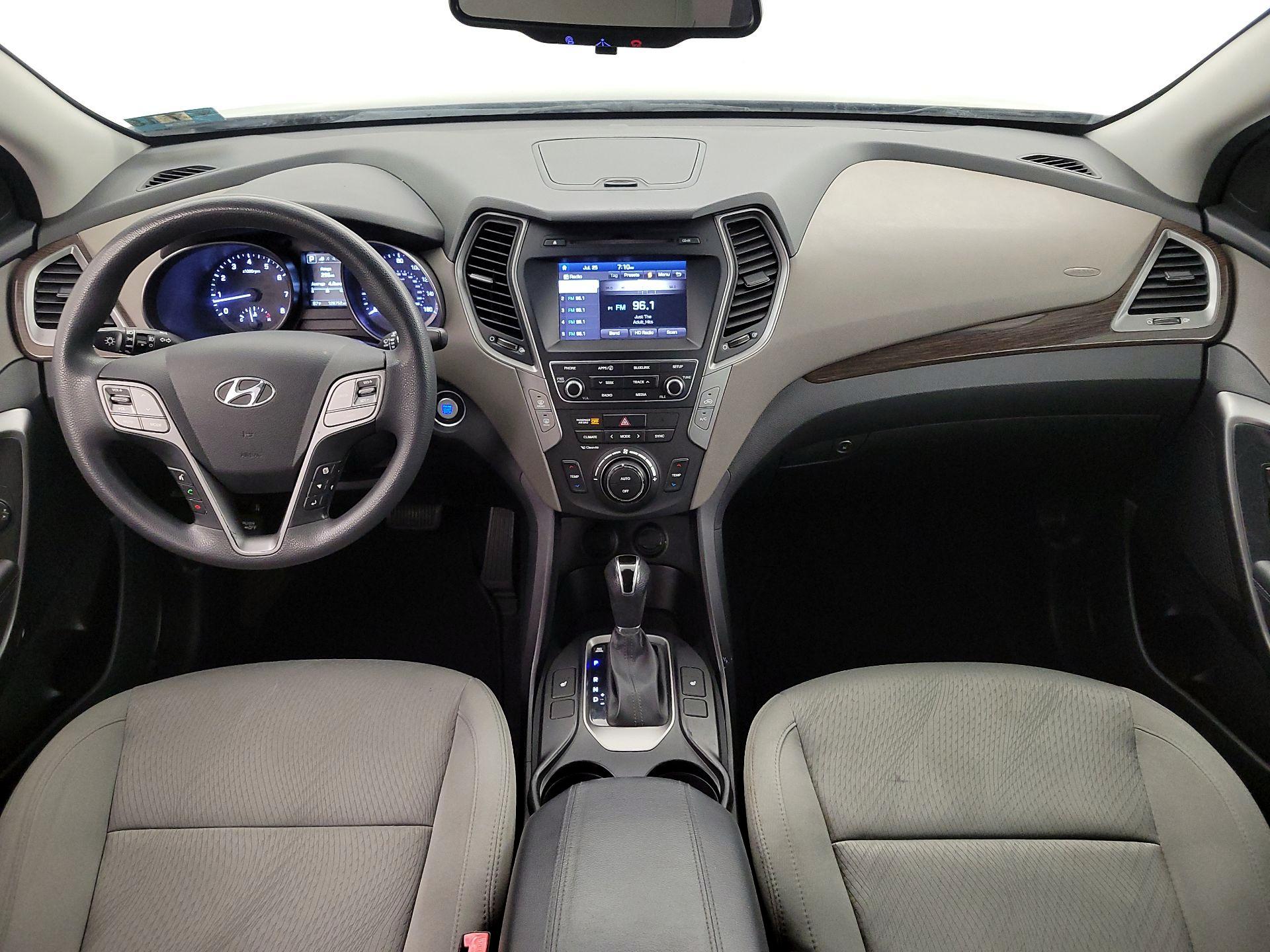 Thumbnail: 2017 Hyundai Santa Fe - 9