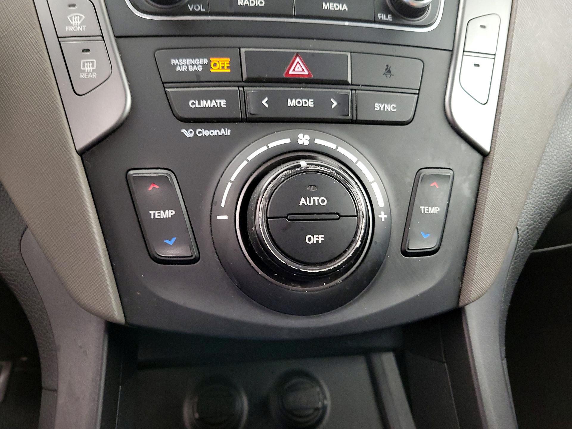 Thumbnail: 2017 Hyundai Santa Fe - 16