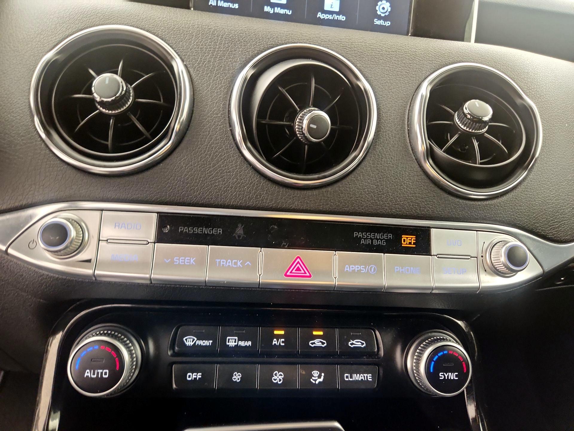 Thumbnail: 2019 Kia Stinger - 16