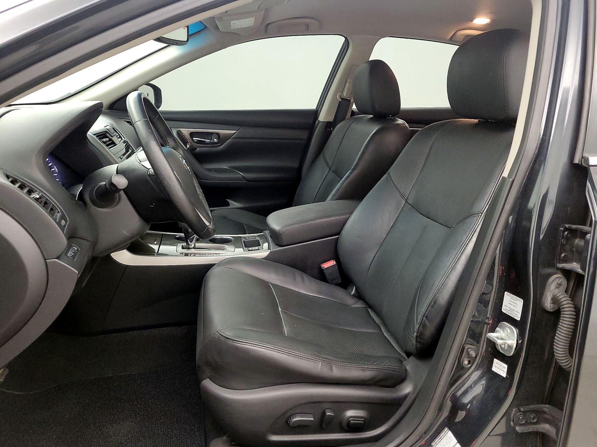Thumbnail: 2014 Nissan Altima - 11