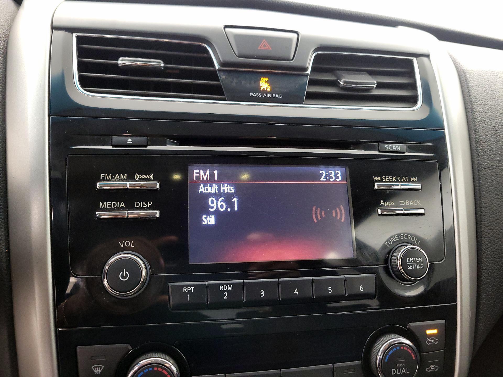Thumbnail: 2014 Nissan Altima - 15