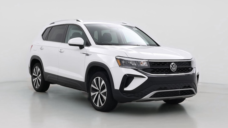 2022 Volkswagen Taos SE Hero Image