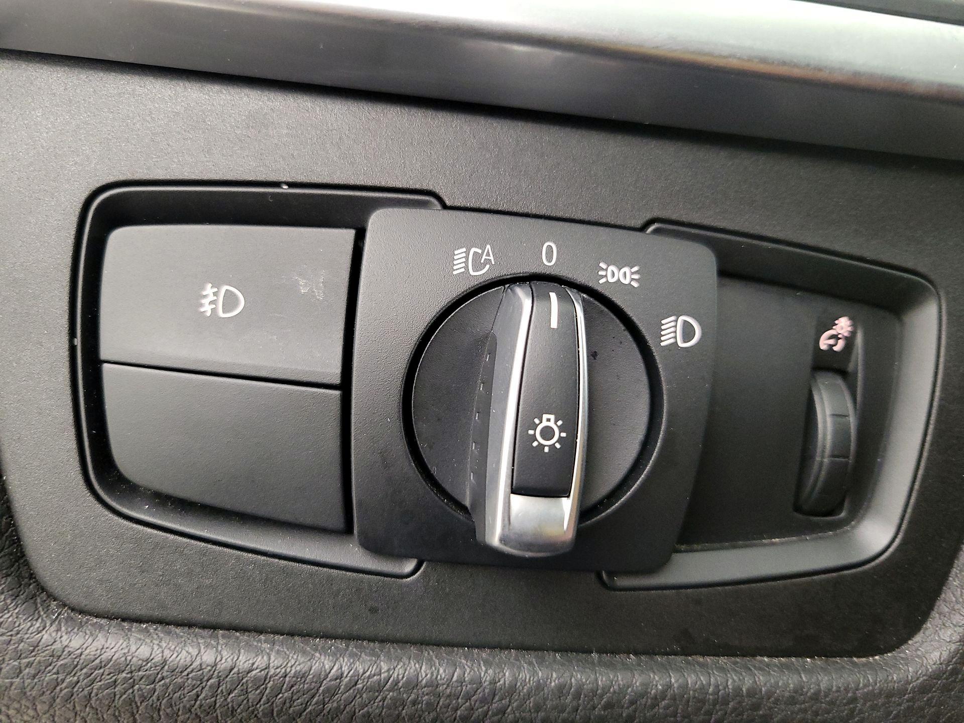 Thumbnail: 2018 BMW 3 Series - 13