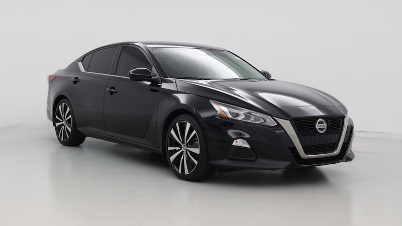 2022 Nissan Altima SR Hero Image