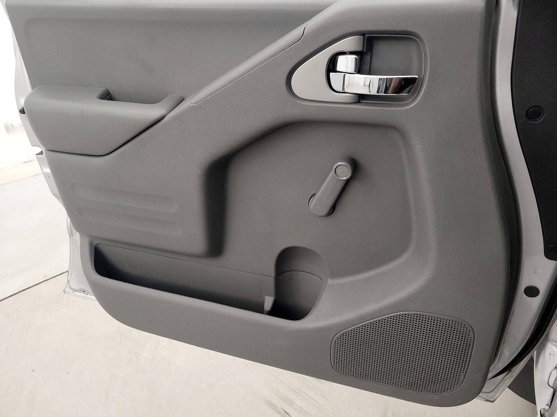 Thumbnail: 2016 Nissan Frontier - 12
