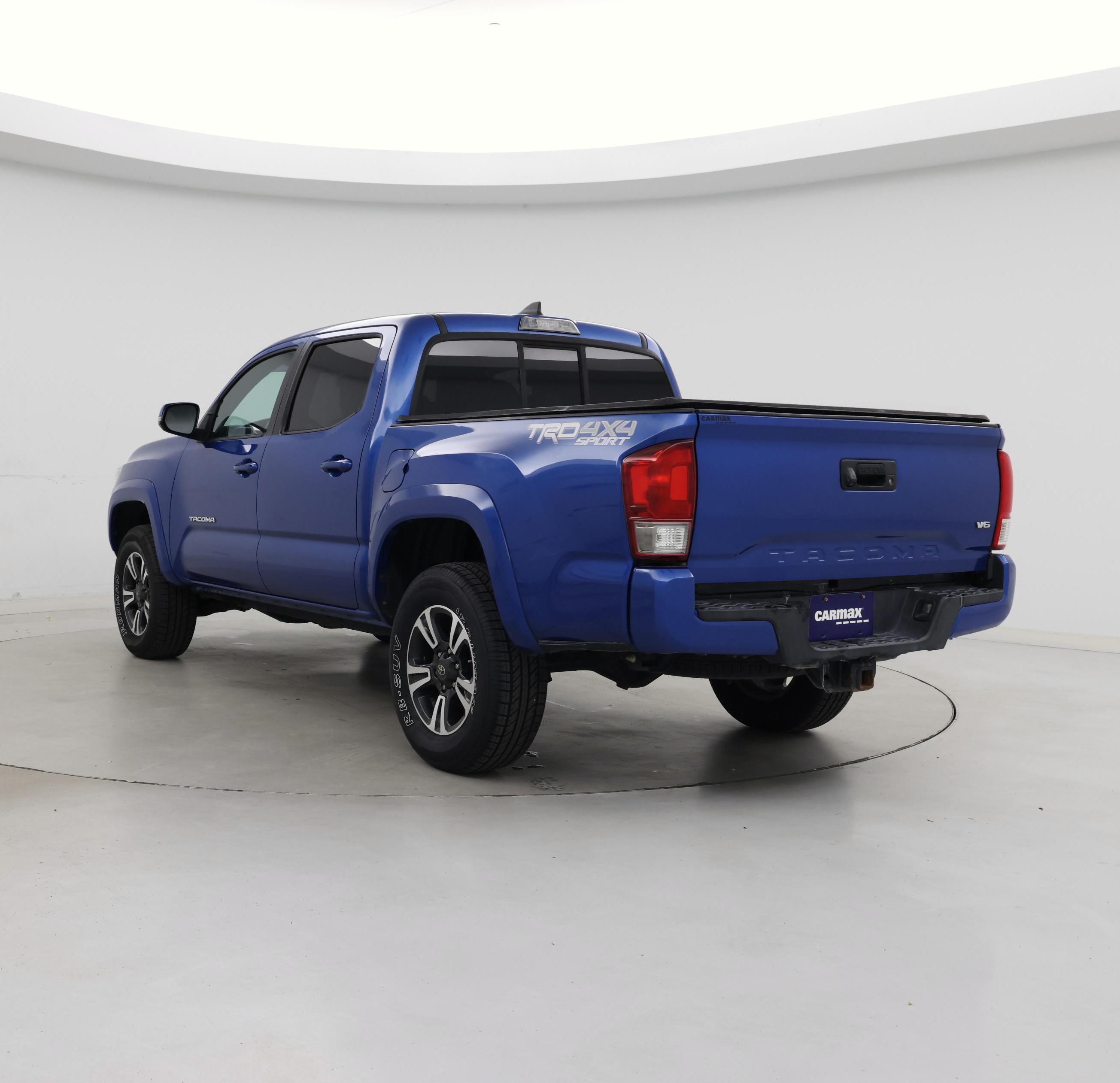 Thumbnail: 2016 Toyota Tacoma - 2