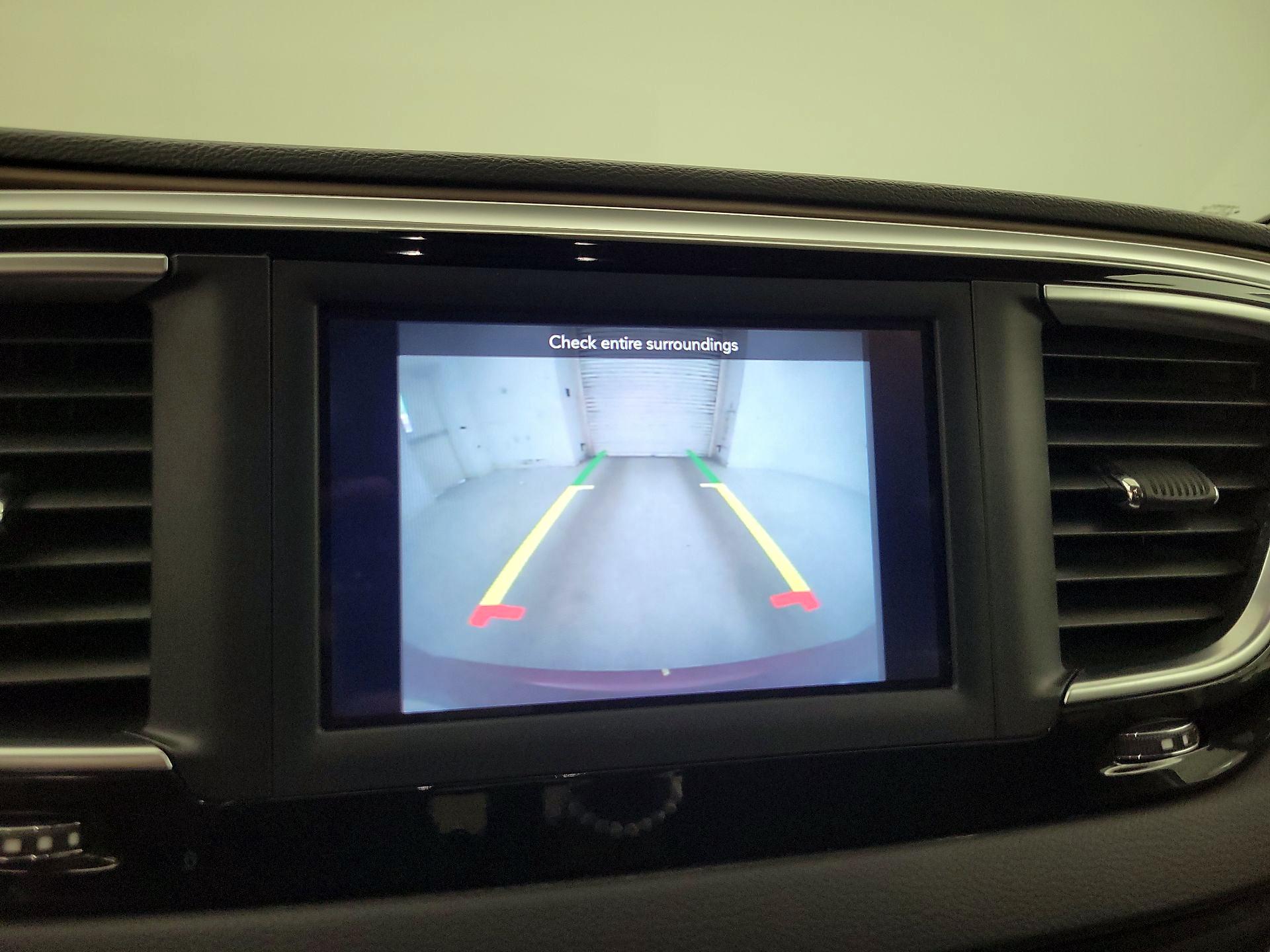 Thumbnail: 2018 Chrysler Pacifica - 14