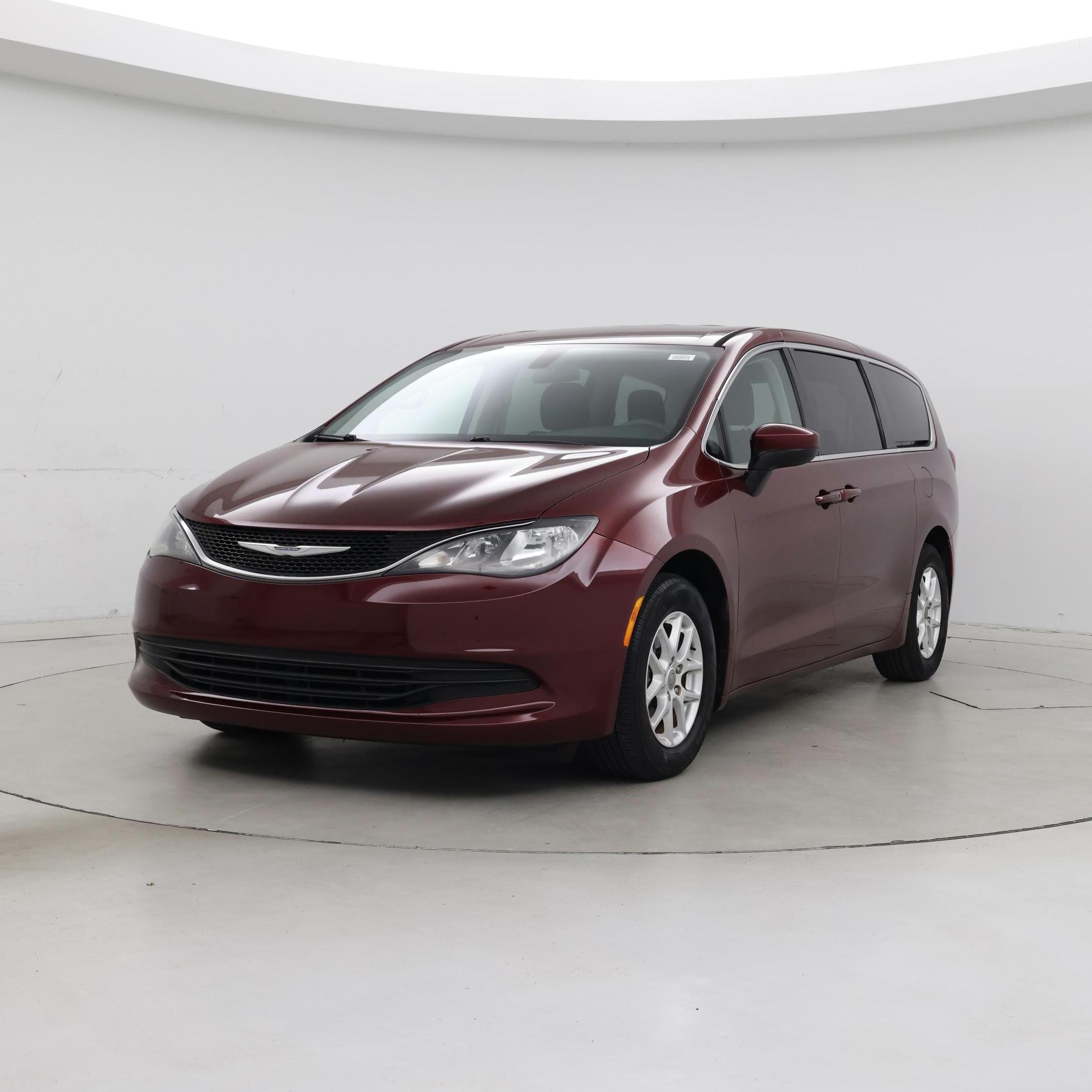 Thumbnail: 2018 Chrysler Pacifica - 4