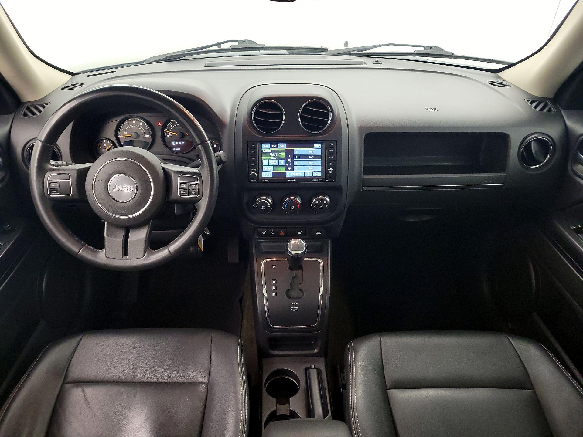 Thumbnail: 2016 Jeep Patriot - 9