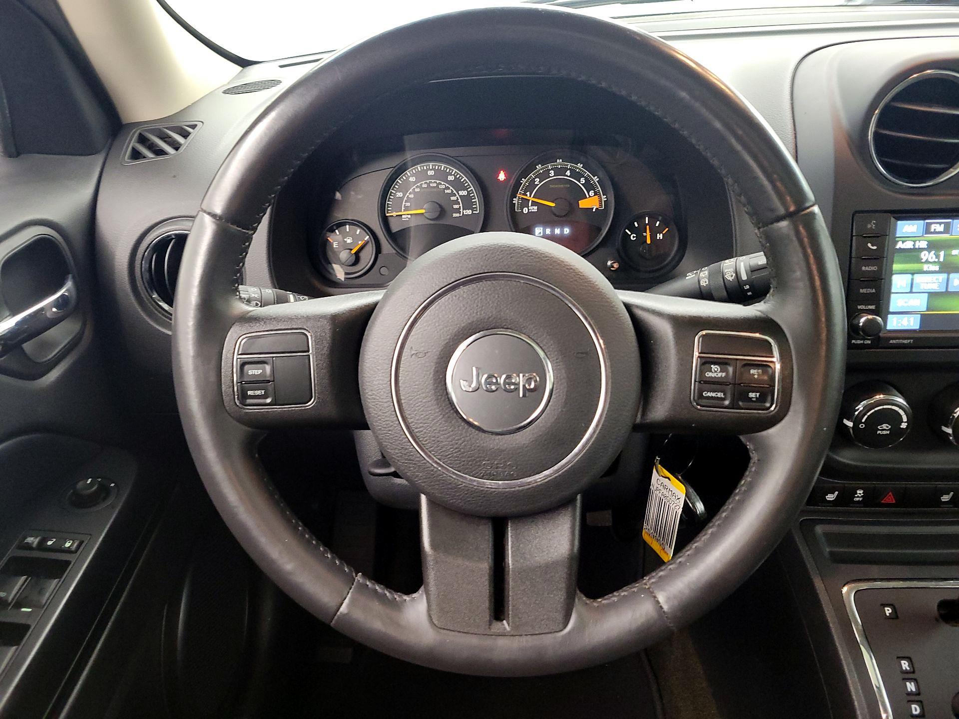 Thumbnail: 2016 Jeep Patriot - 10