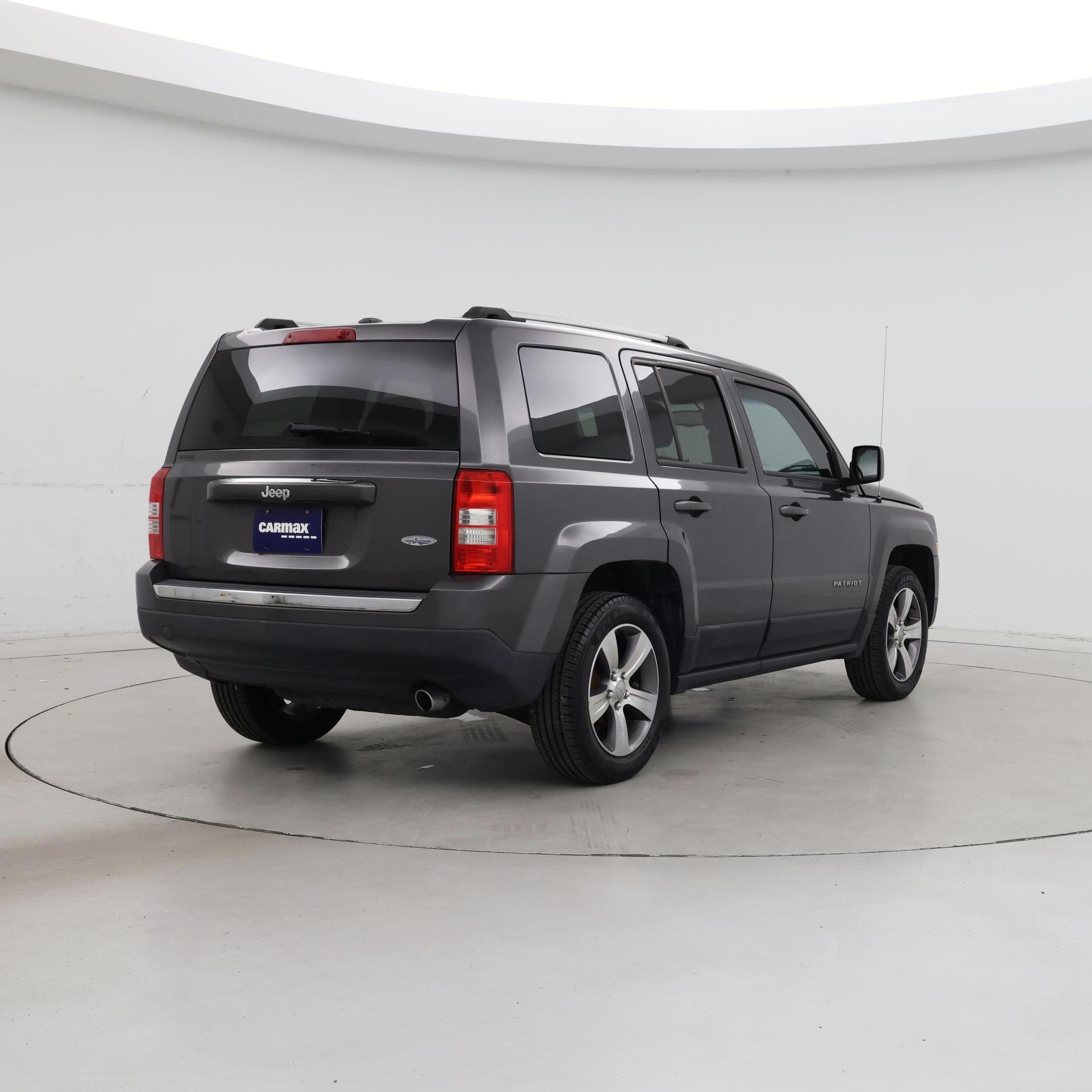 Thumbnail: 2016 Jeep Patriot - 8