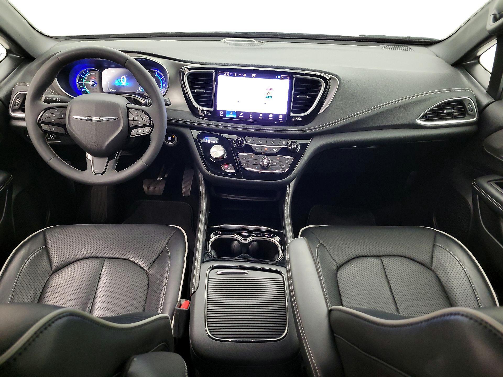 Thumbnail: 2022 Chrysler Pacifica - 9