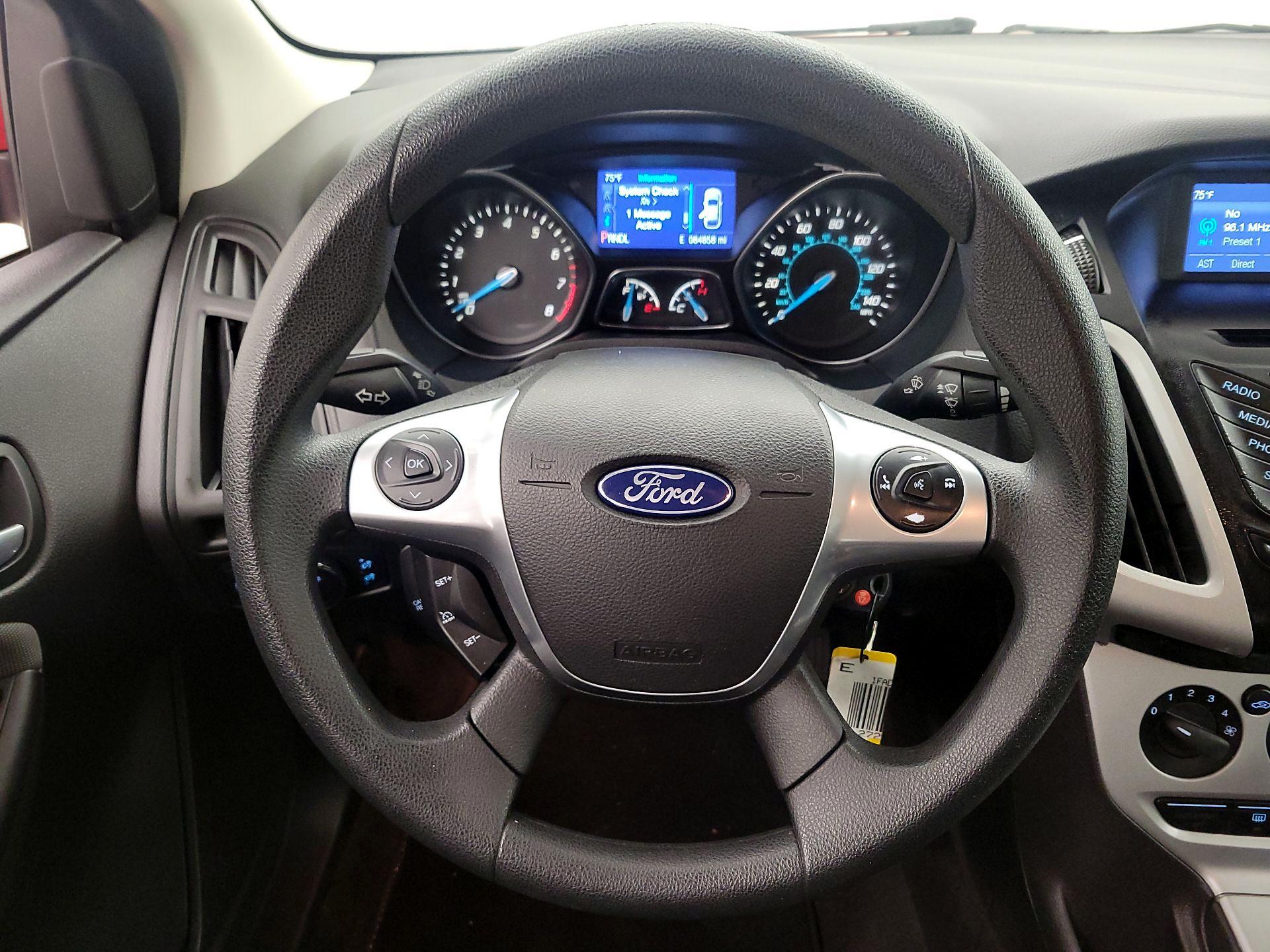 Thumbnail: 2014 Ford Focus - 10